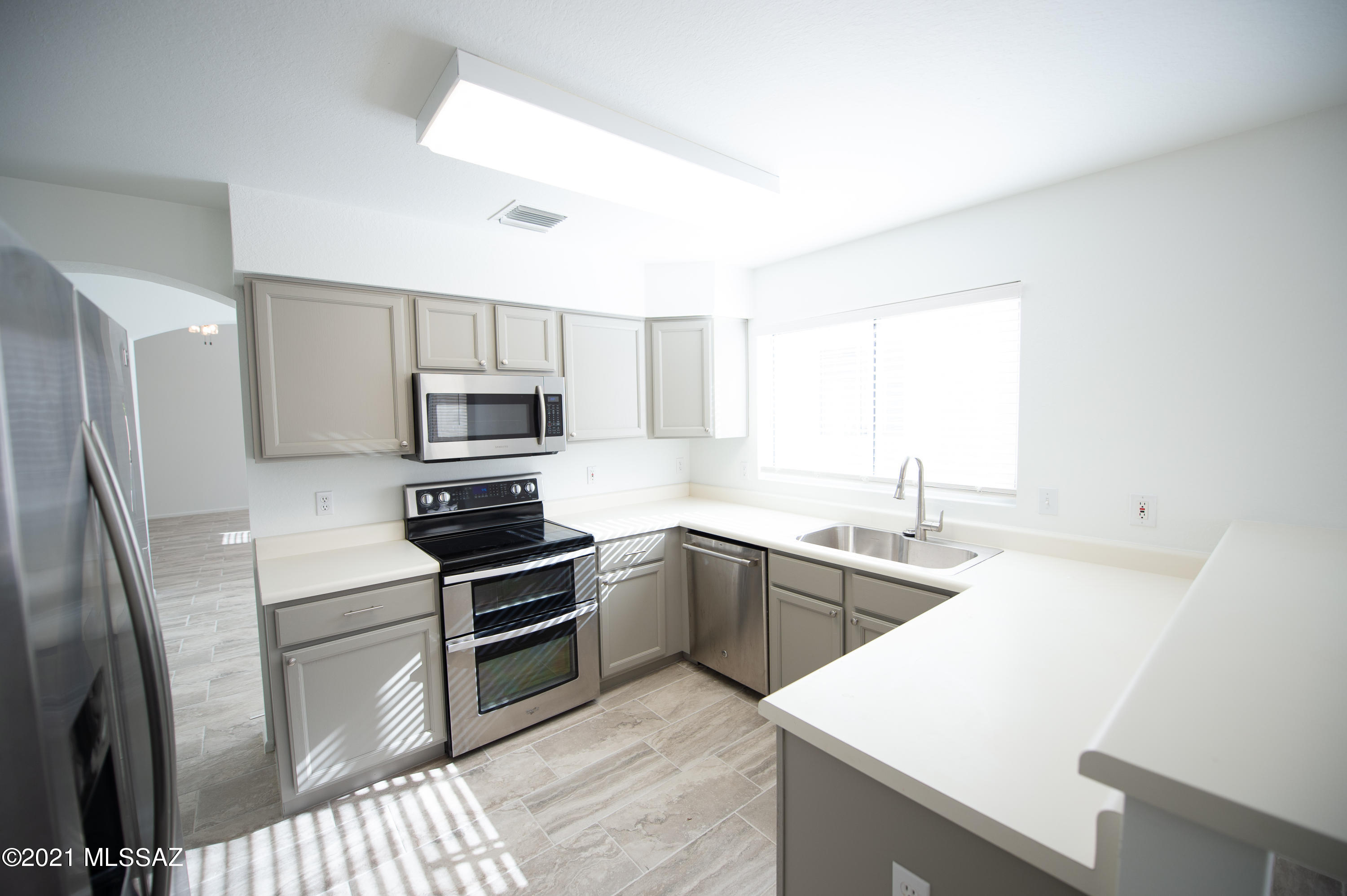 9229 E Muleshoe Street