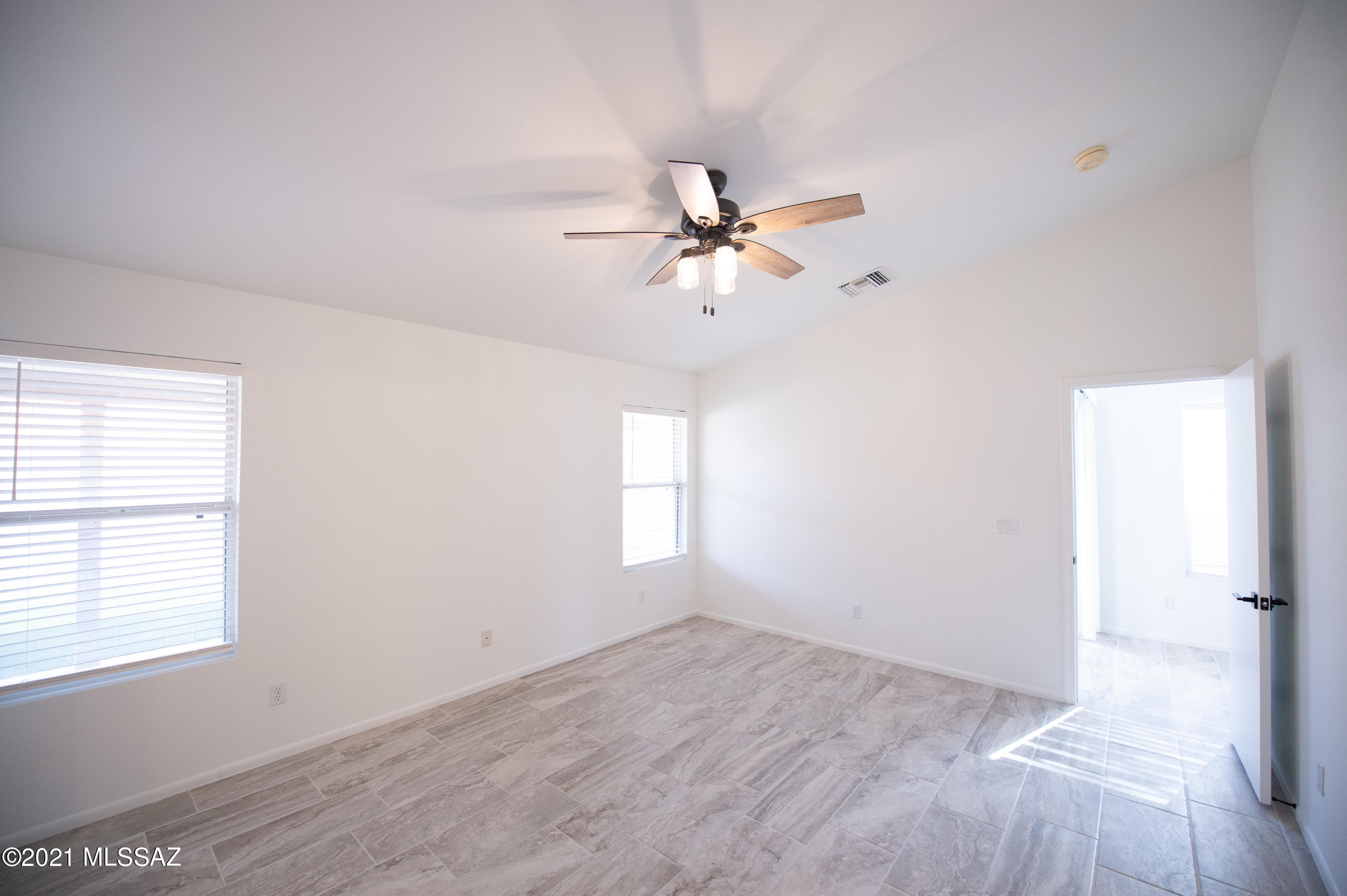 9229 E Muleshoe Street