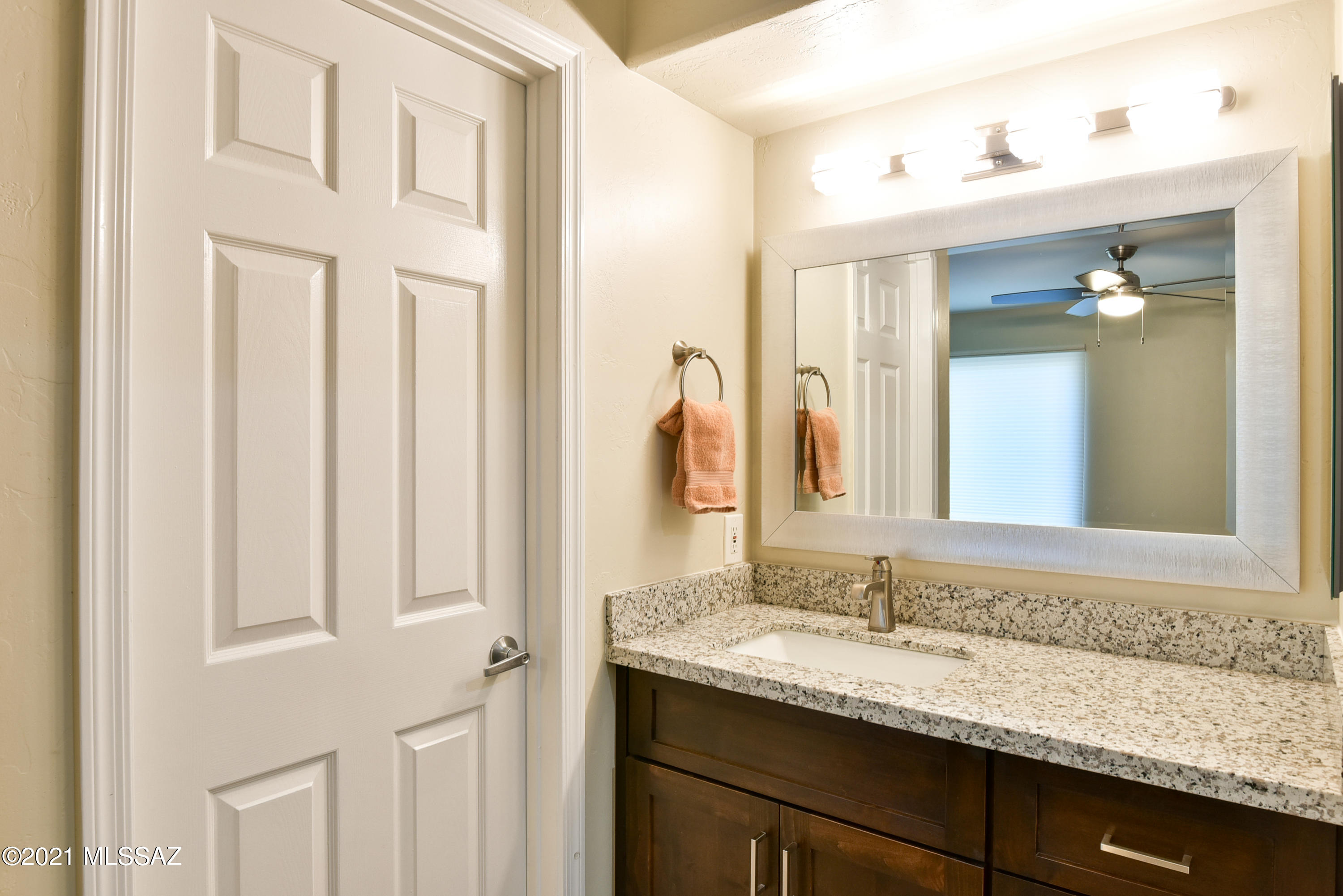 5855 N Kolb Road Unit: 2101