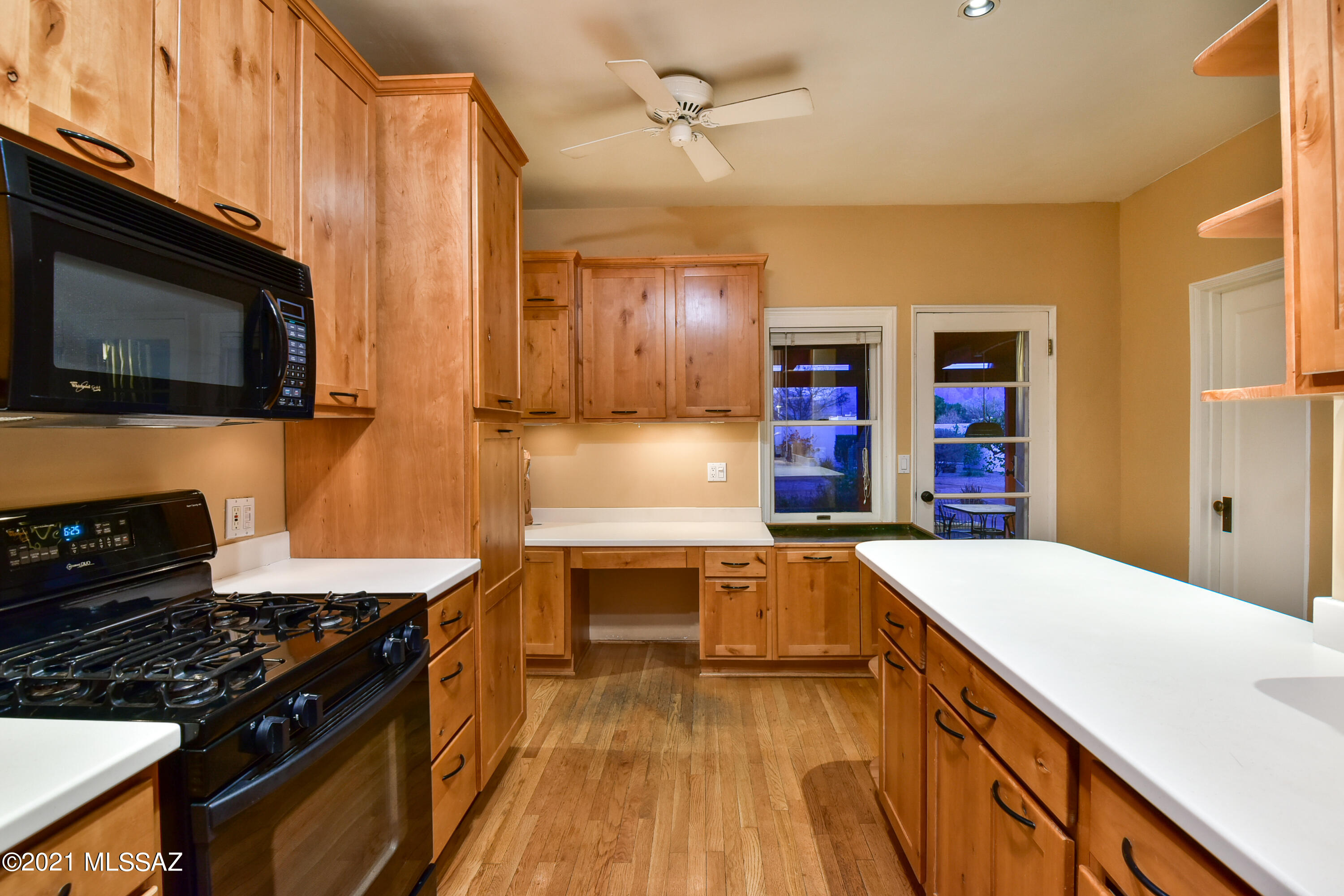 1025 E Edison Street