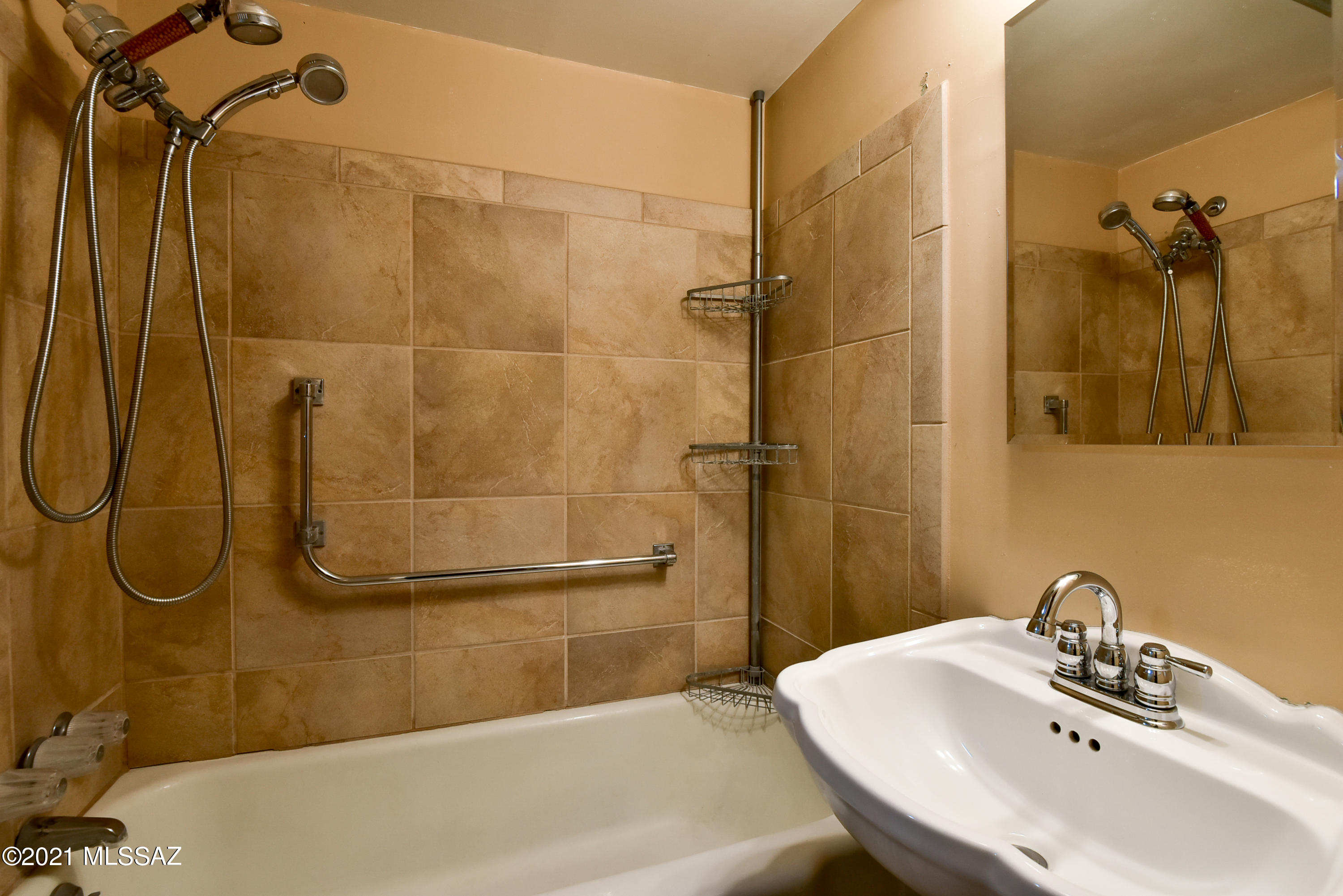 1025 E Edison Street