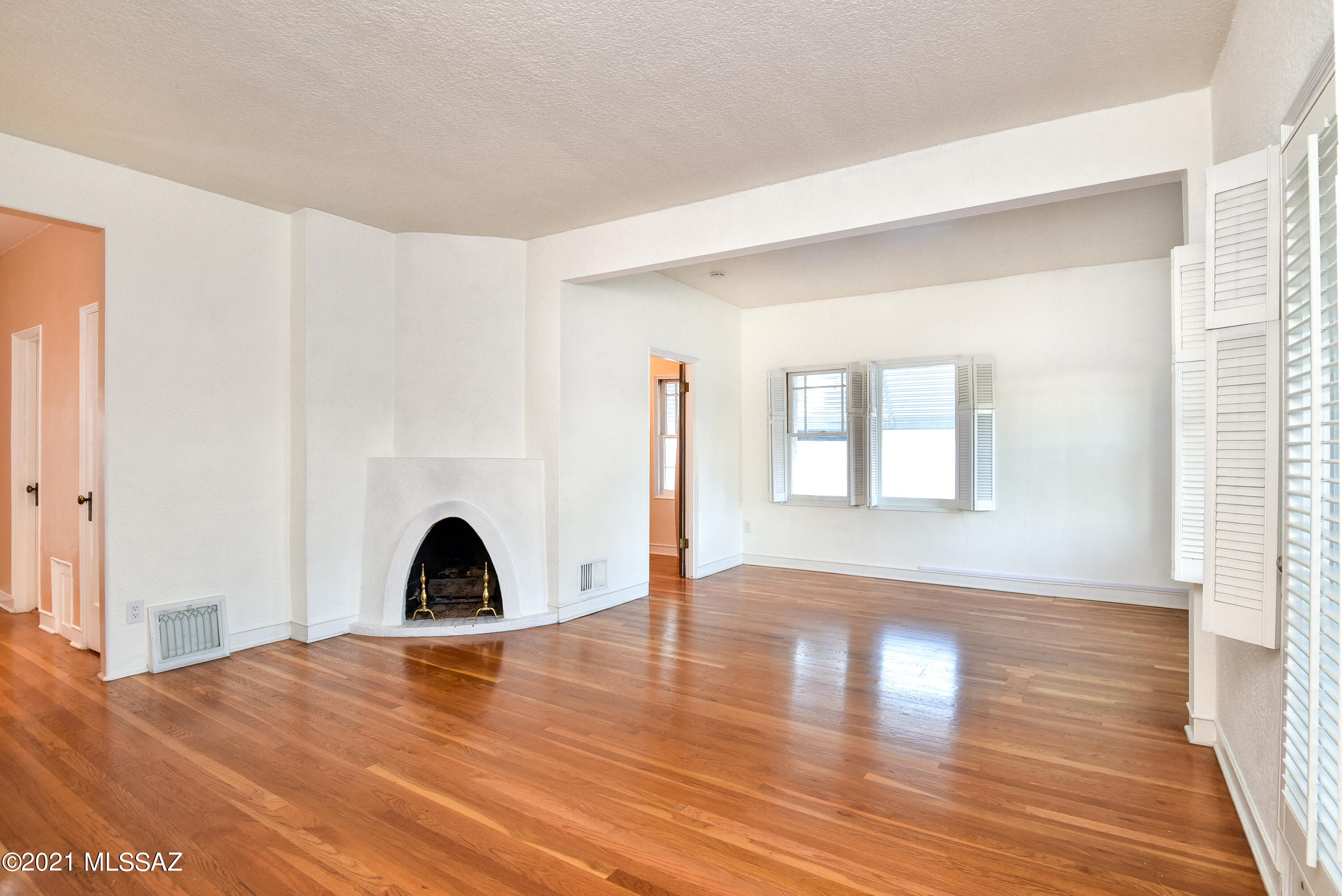 1025 E Edison Street