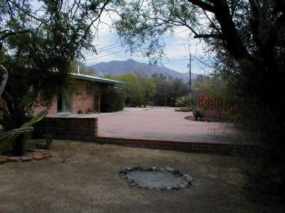 1221 W Cananea Circle