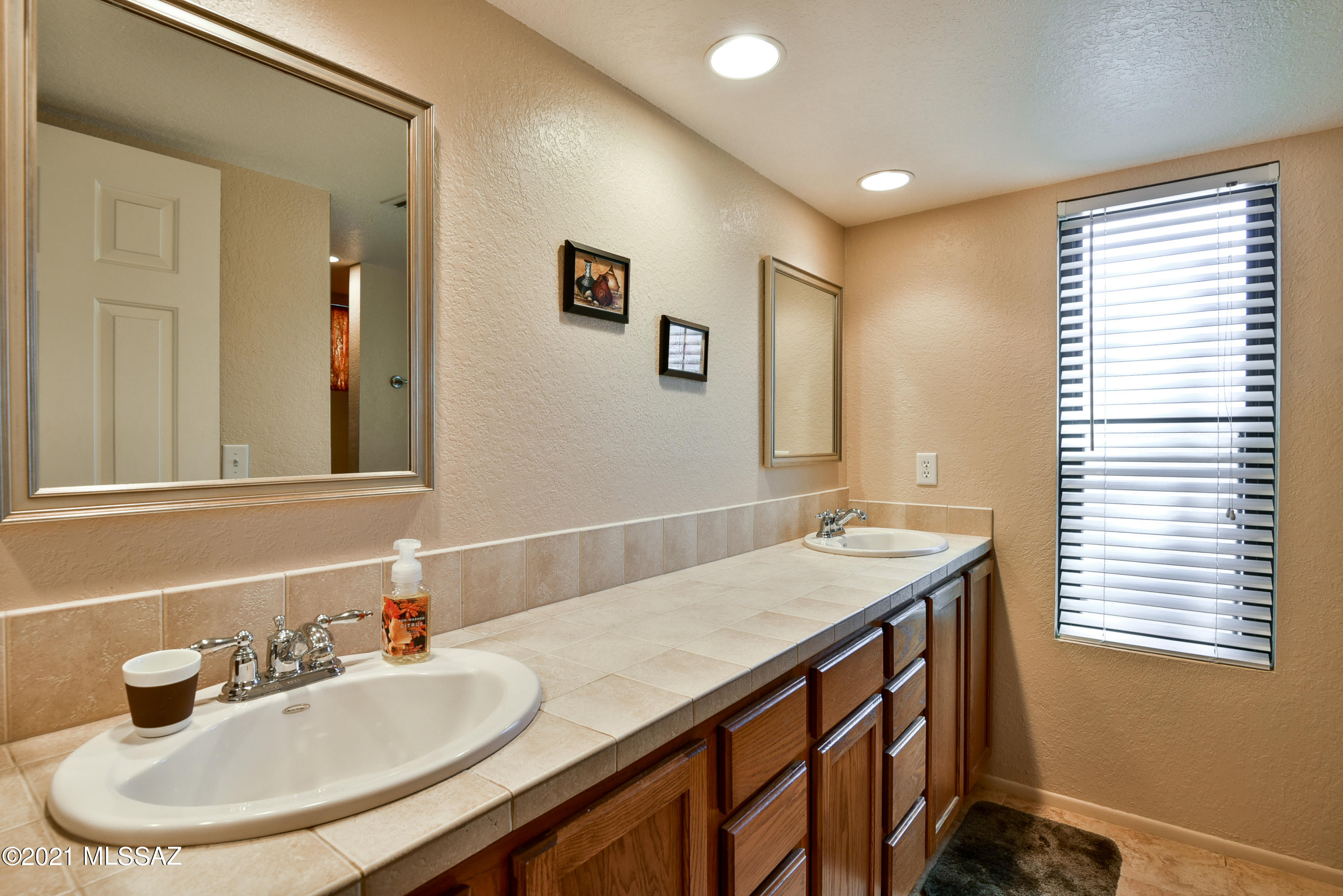 5051 N Sabino Canyon Road Unit: 1123