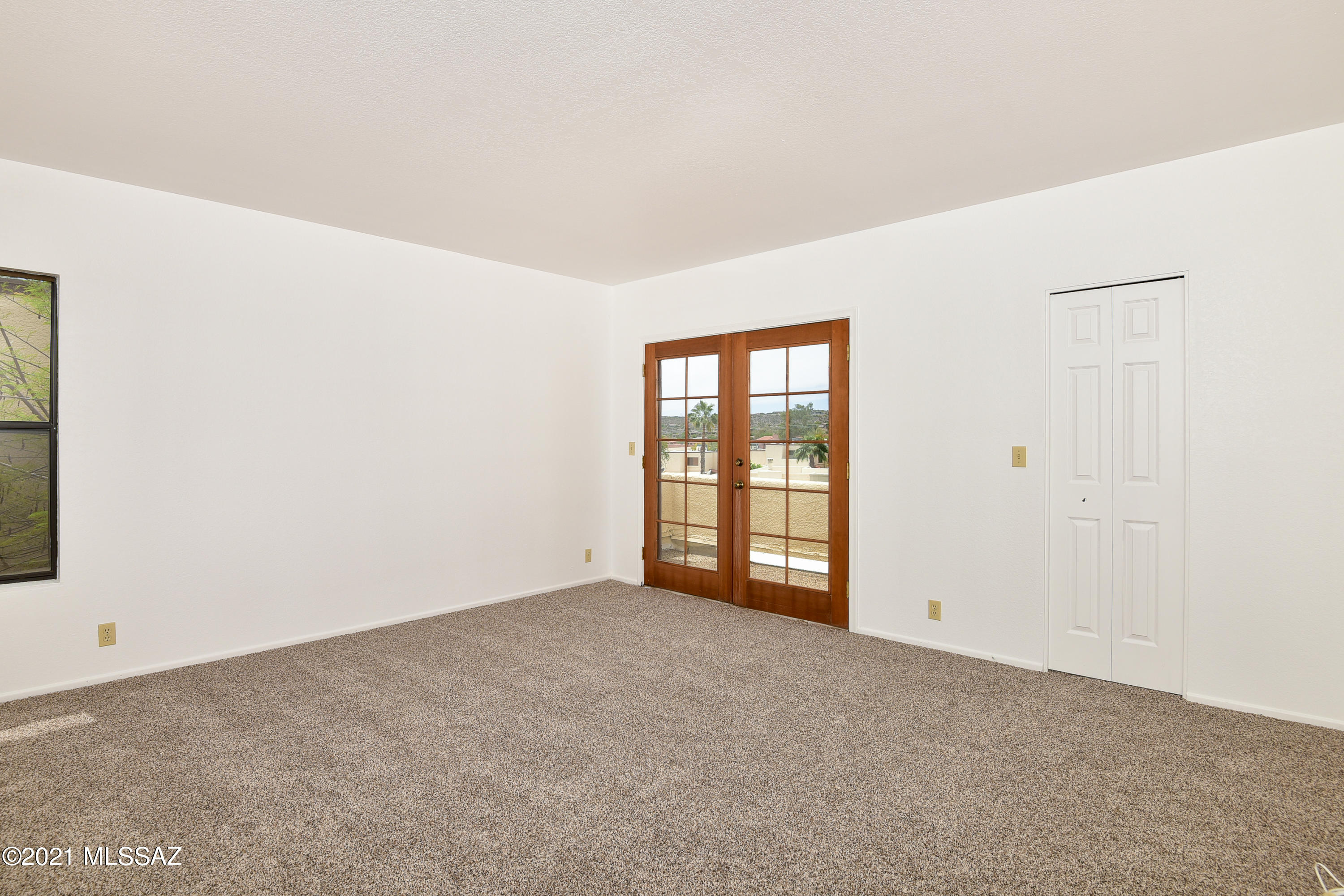 7924 E Sabino Sunrise Circle