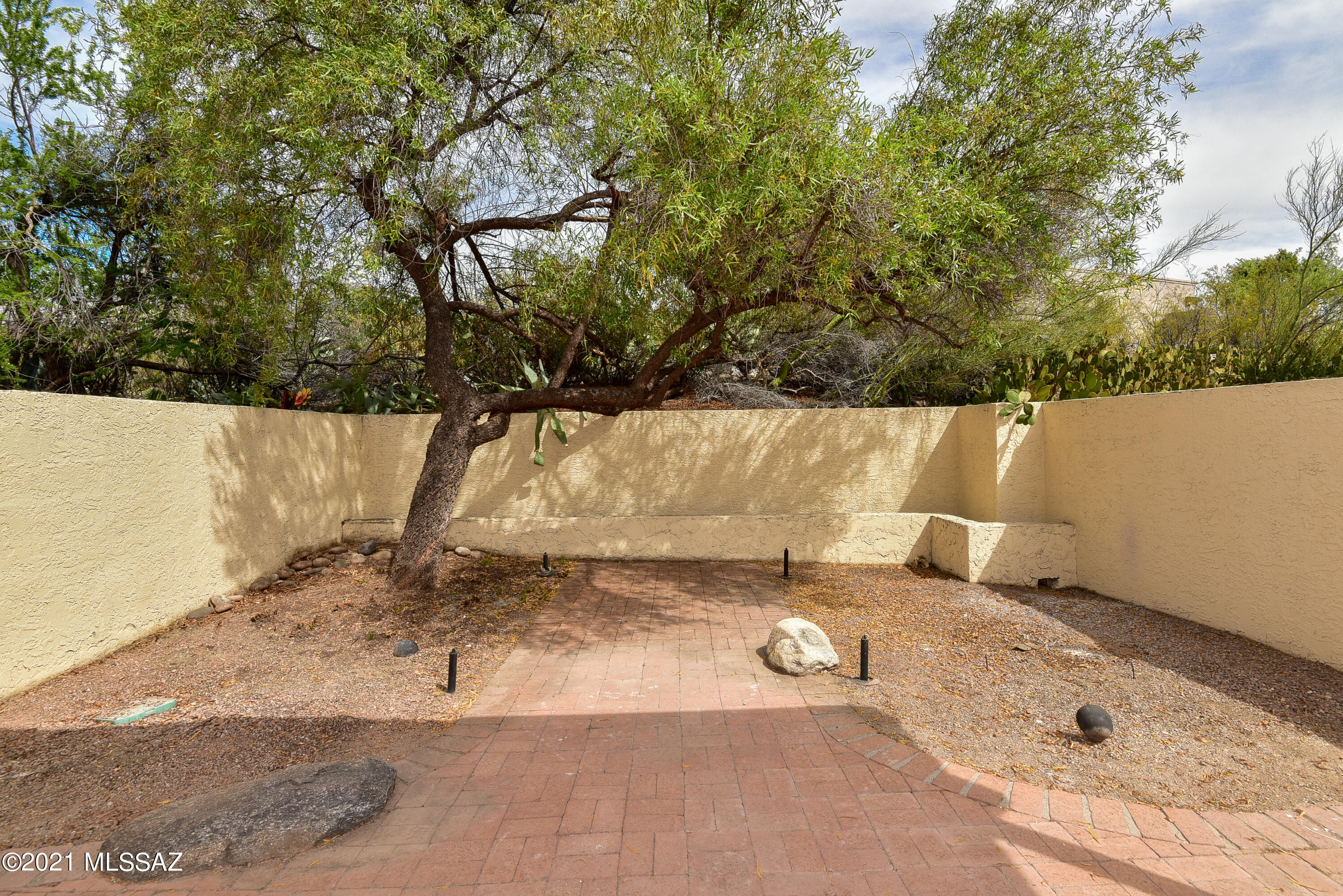 7924 E Sabino Sunrise Circle