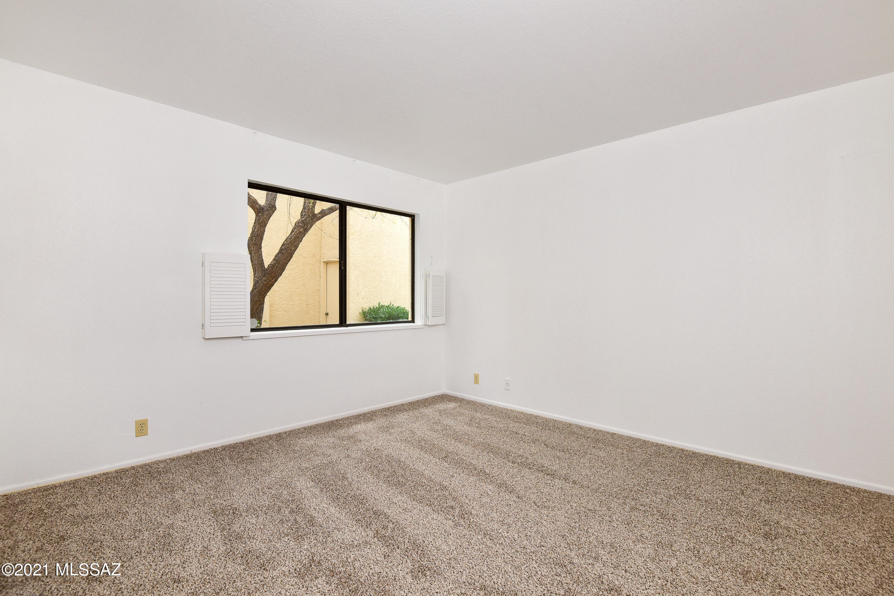 7924 E Sabino Sunrise Circle