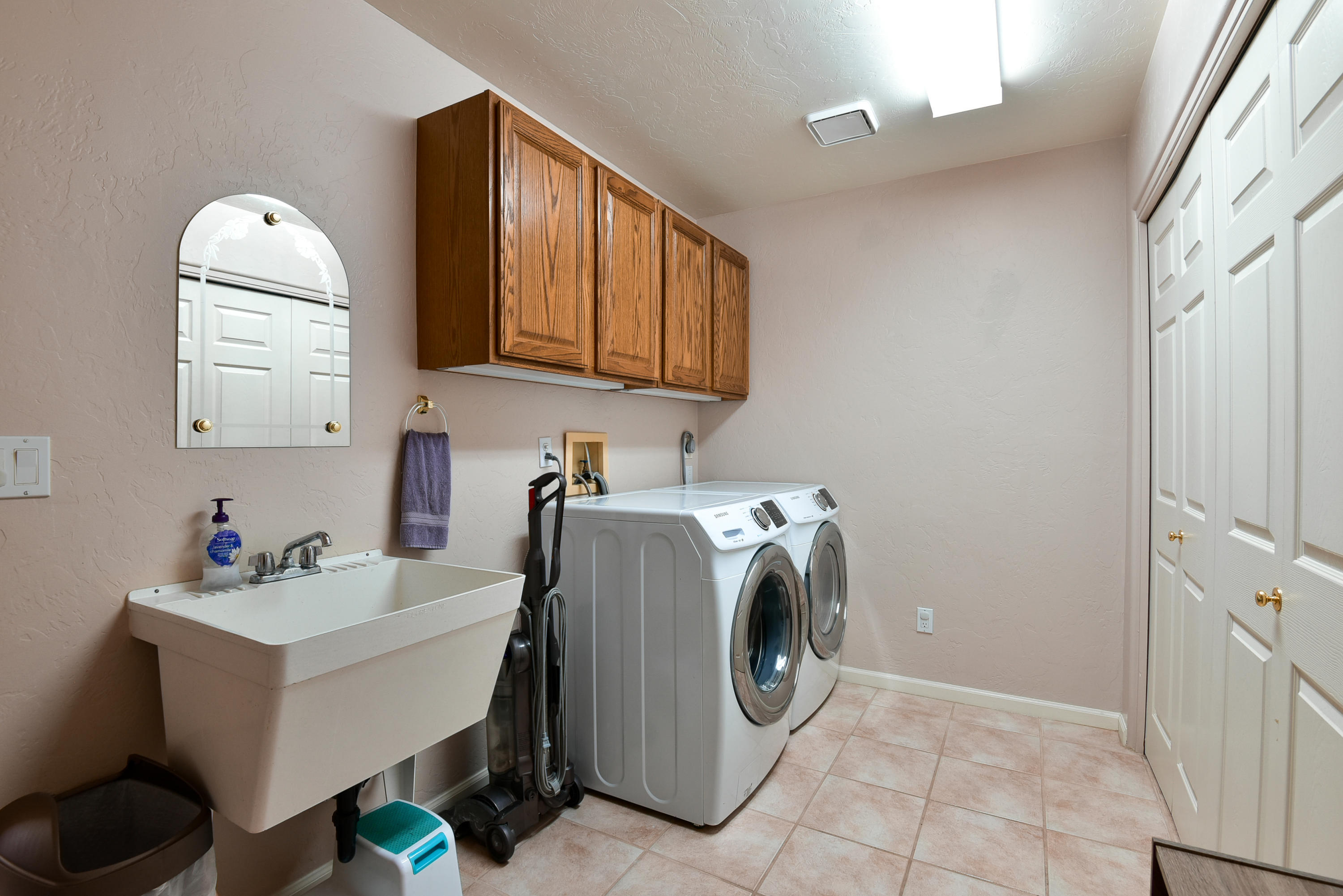 1973 W Desert Highlands Drive