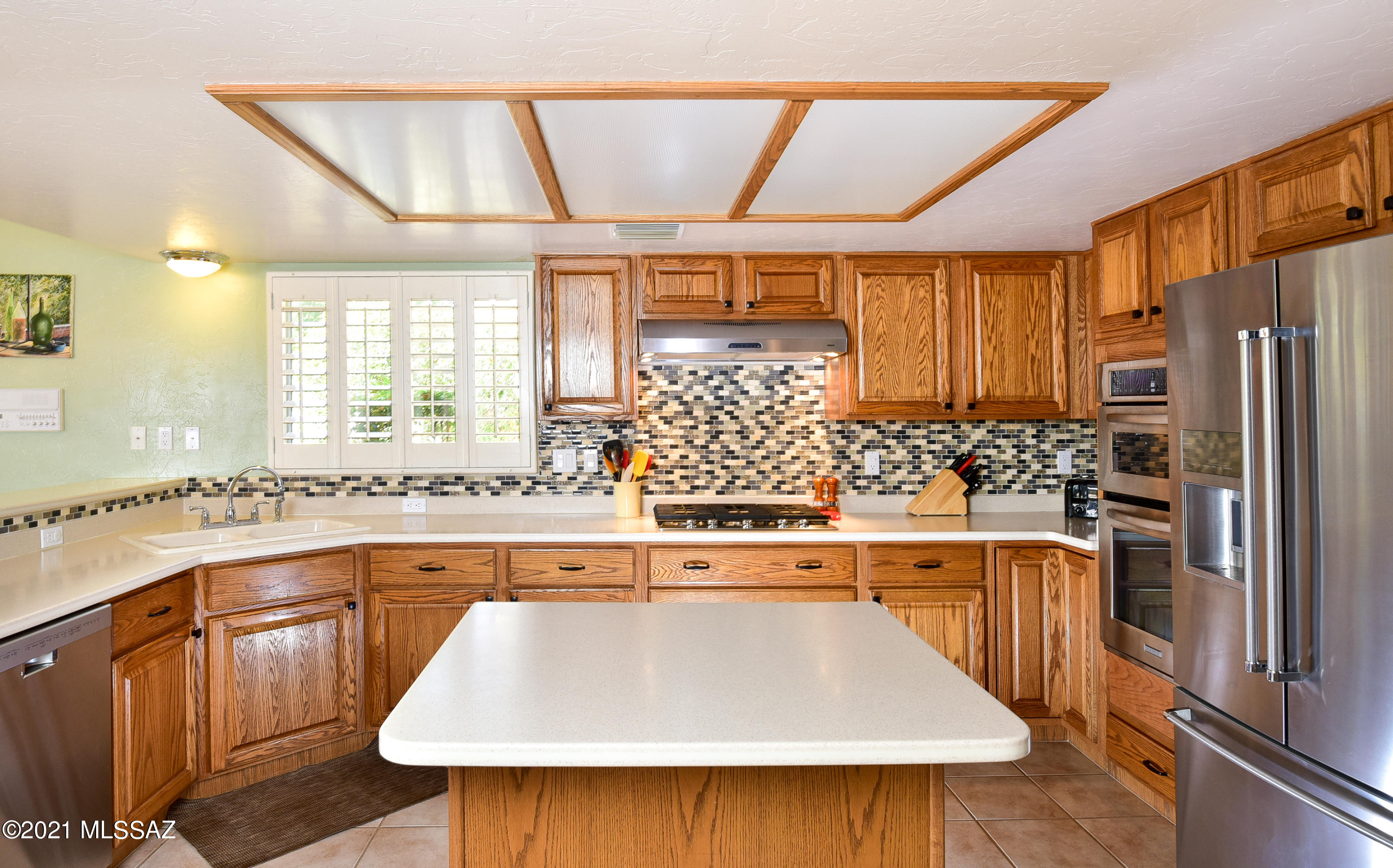 1973 W Desert Highlands Drive