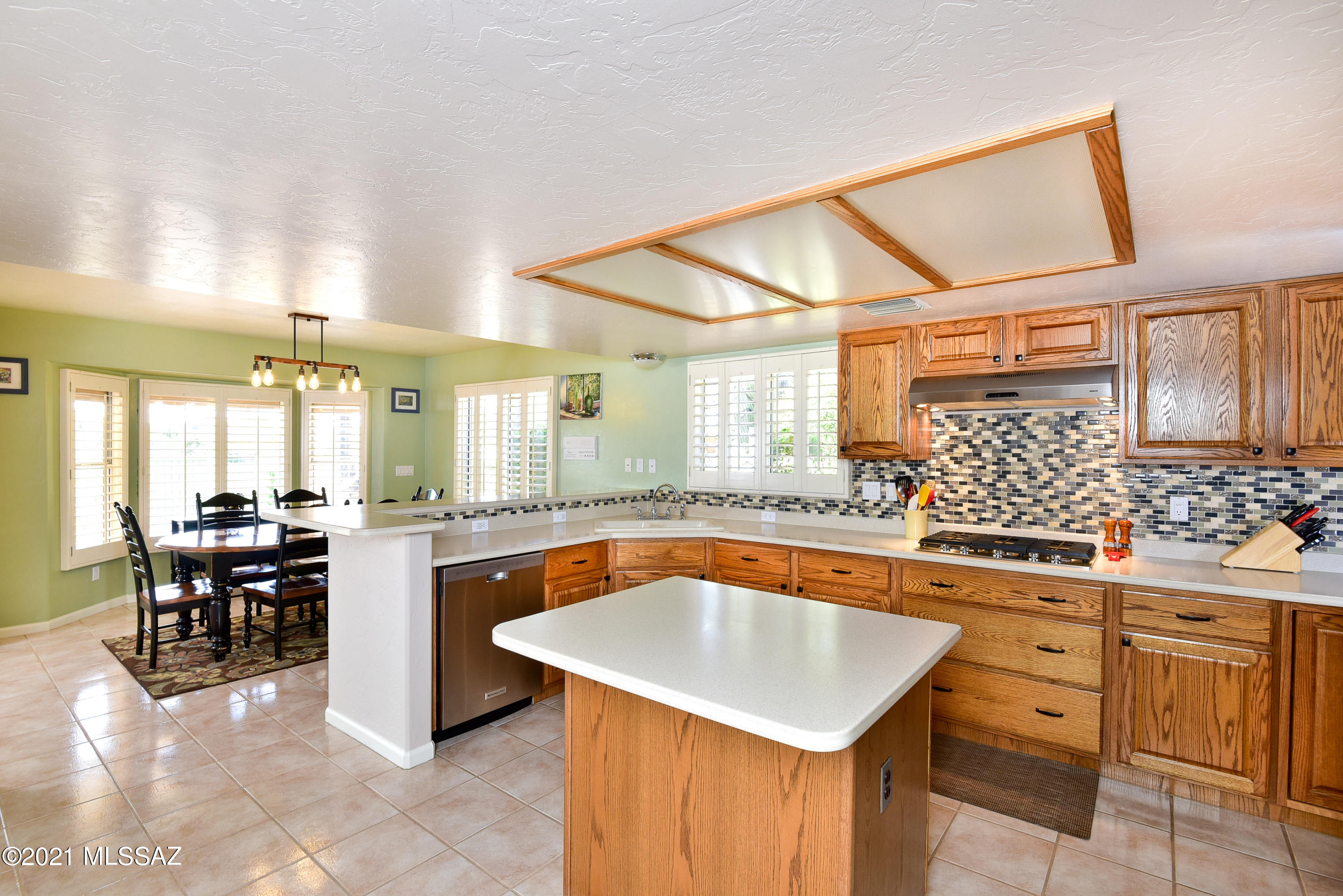 1973 W Desert Highlands Drive