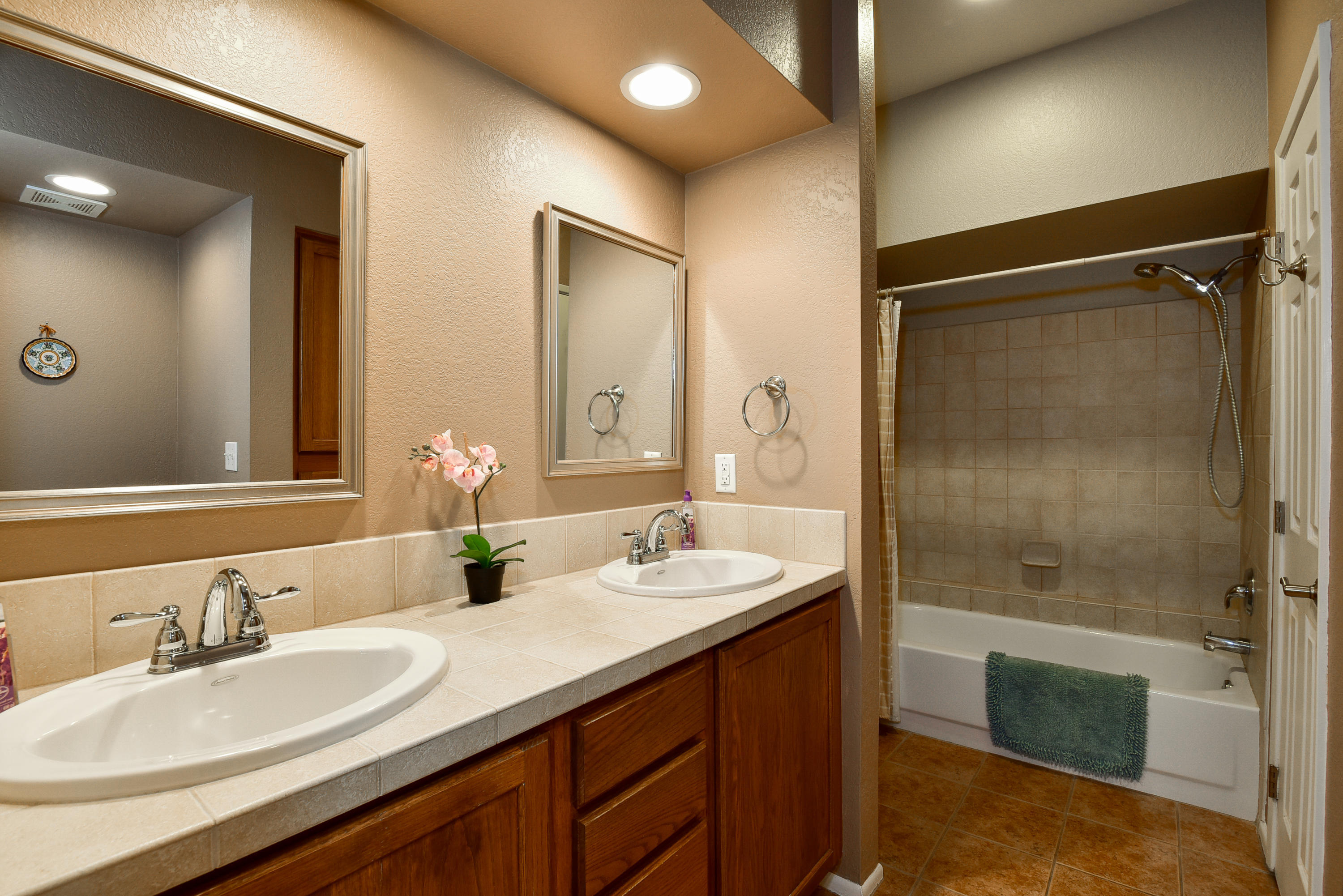 5051 N Sabino Canyon Rd Unit: 1201