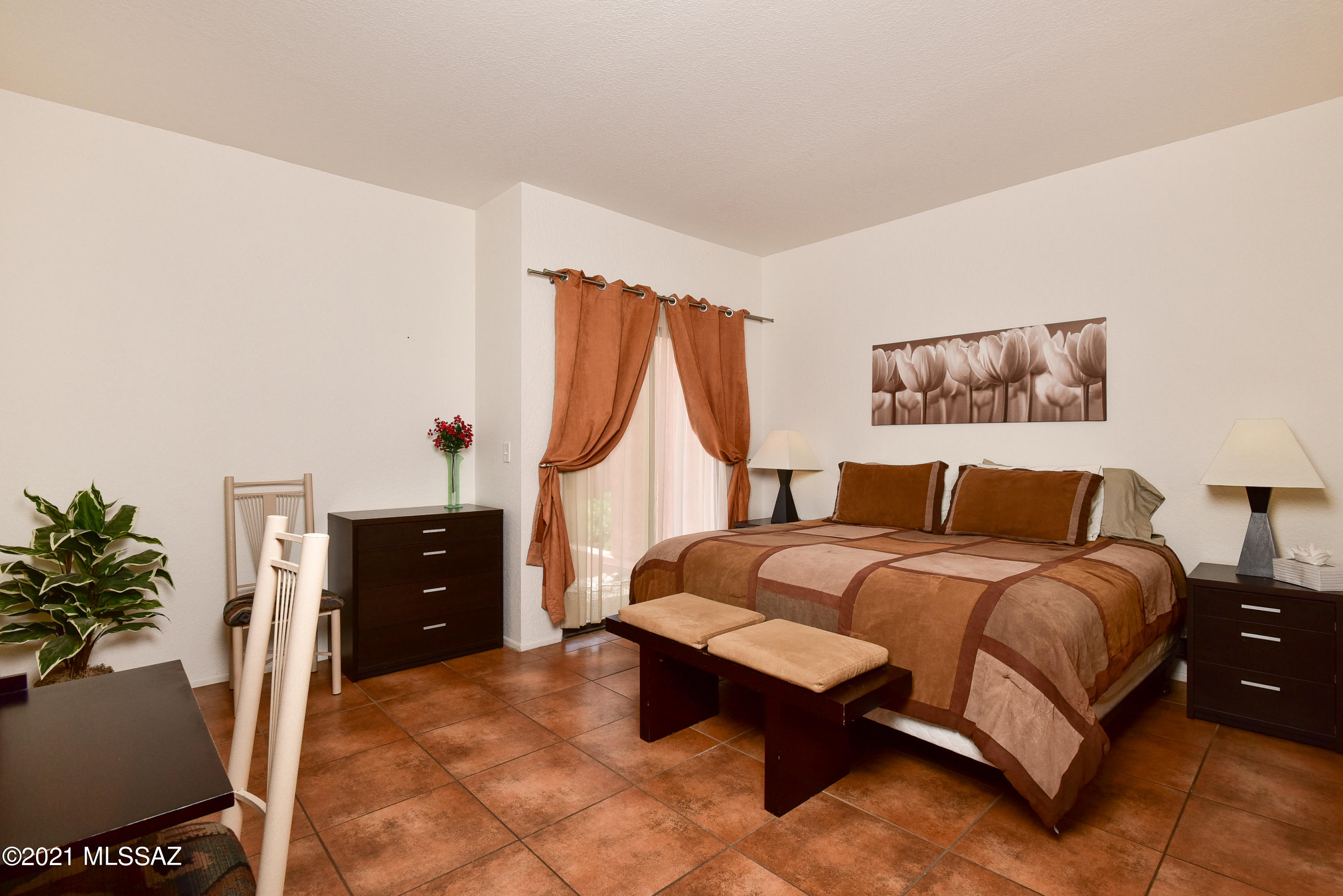 5051 N Sabino Canyon Rd Unit: 1106