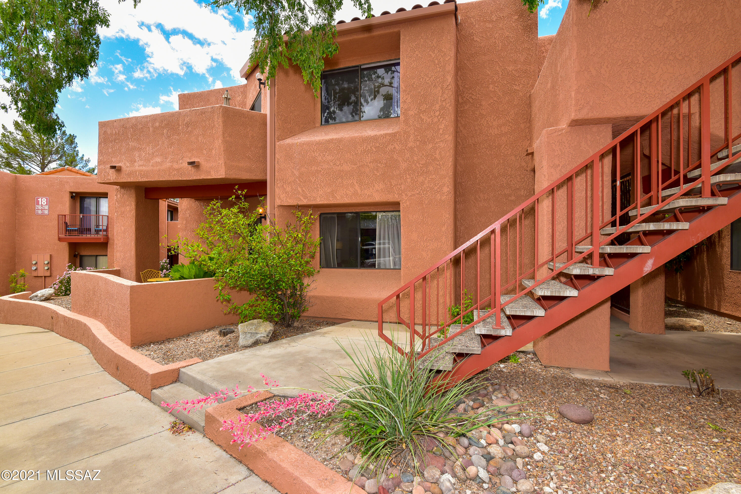 5051 N Sabino Canyon Rd Unit: 1106