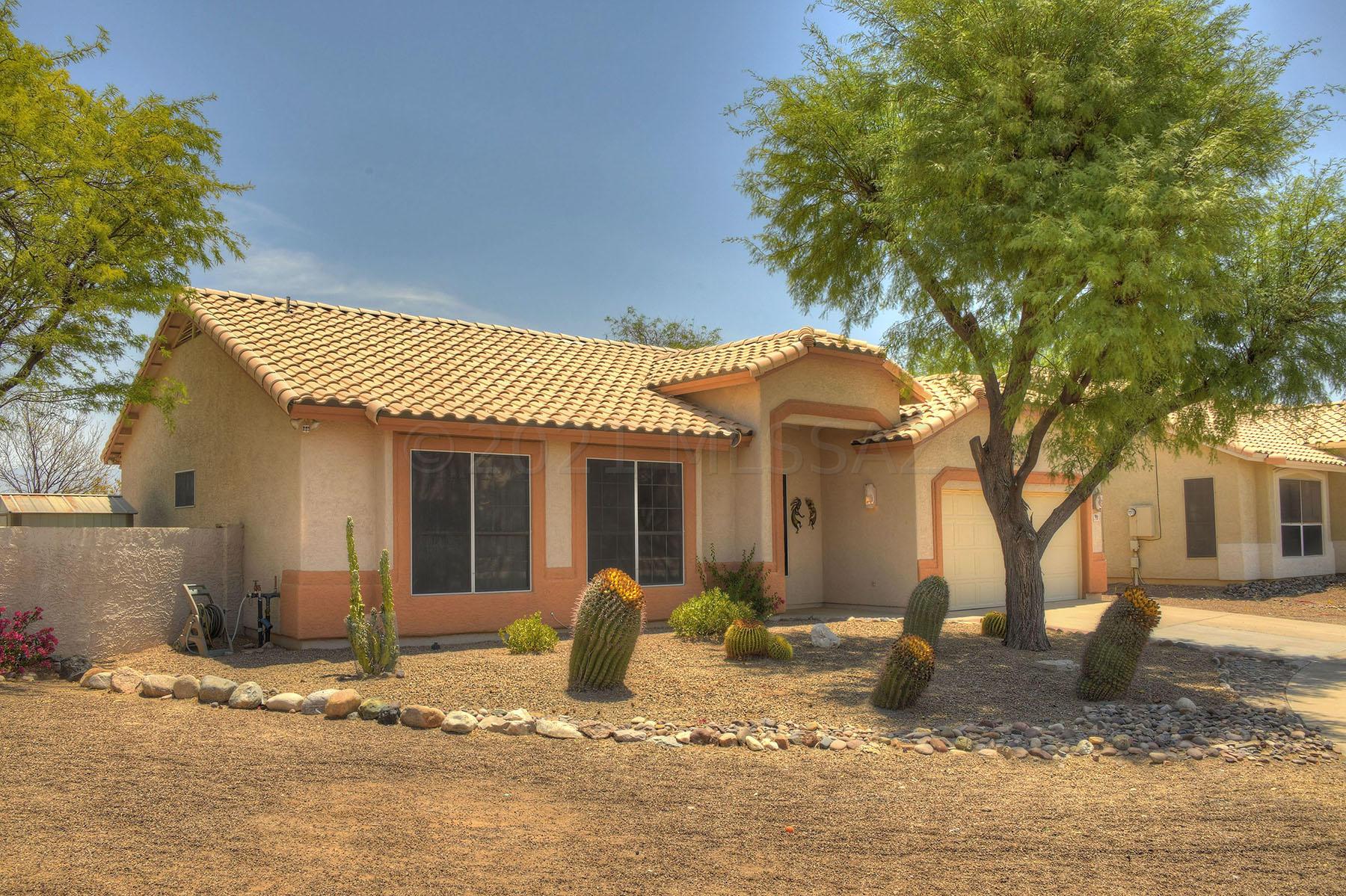 9066 N Lawndale Drive