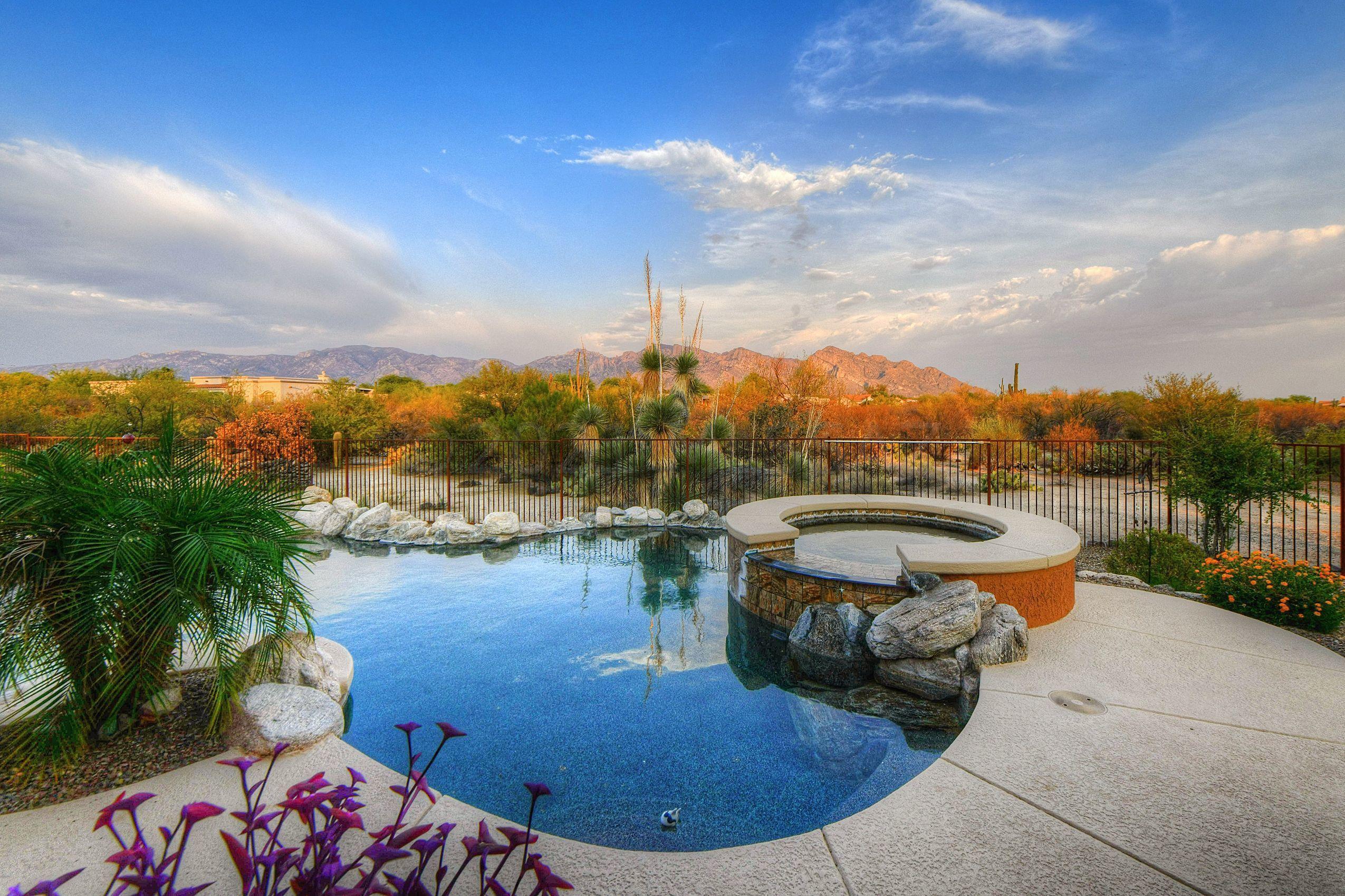 11570 N Via De La Verbenita