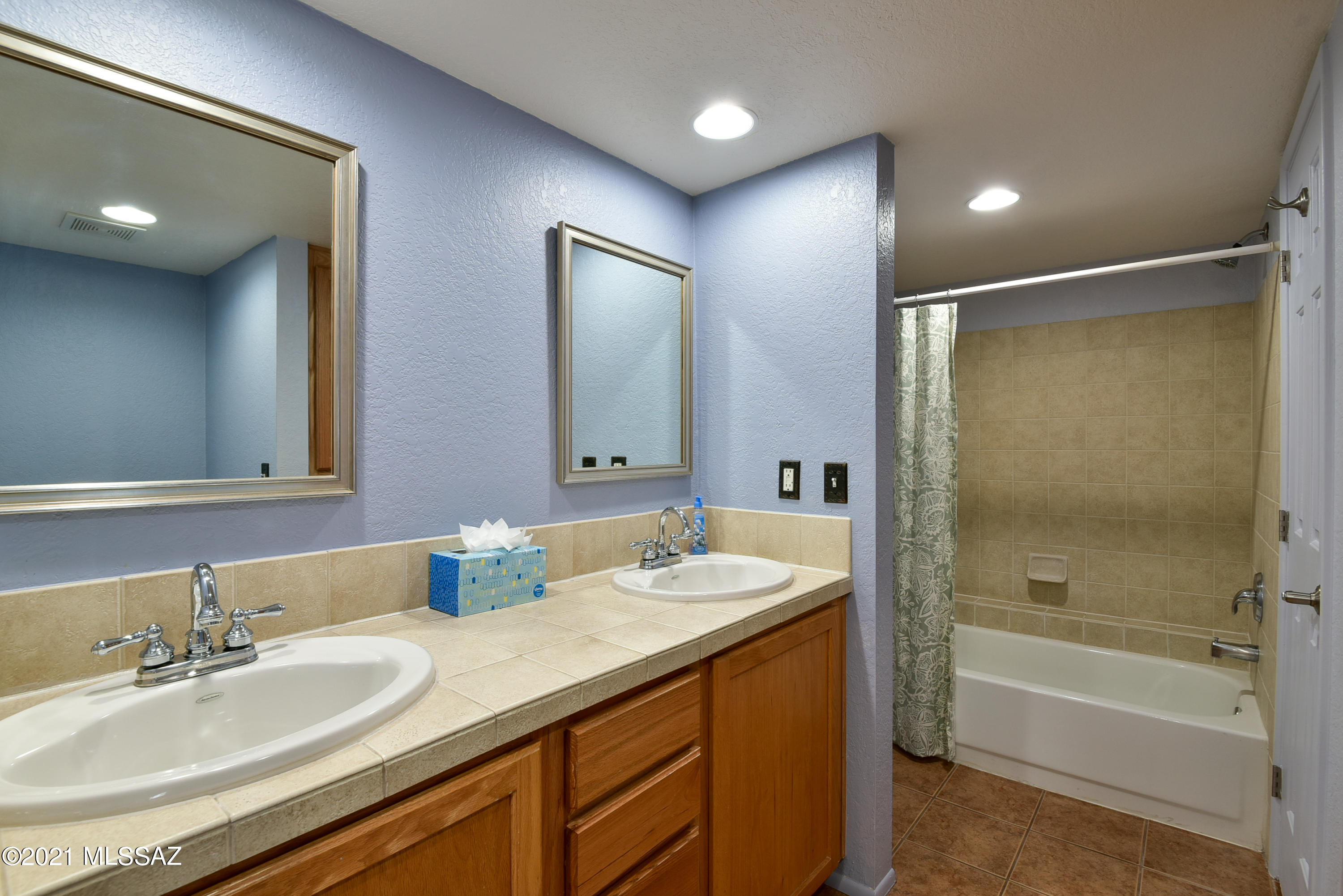 5051 N Sabino Canyon Rd Unit: 2166