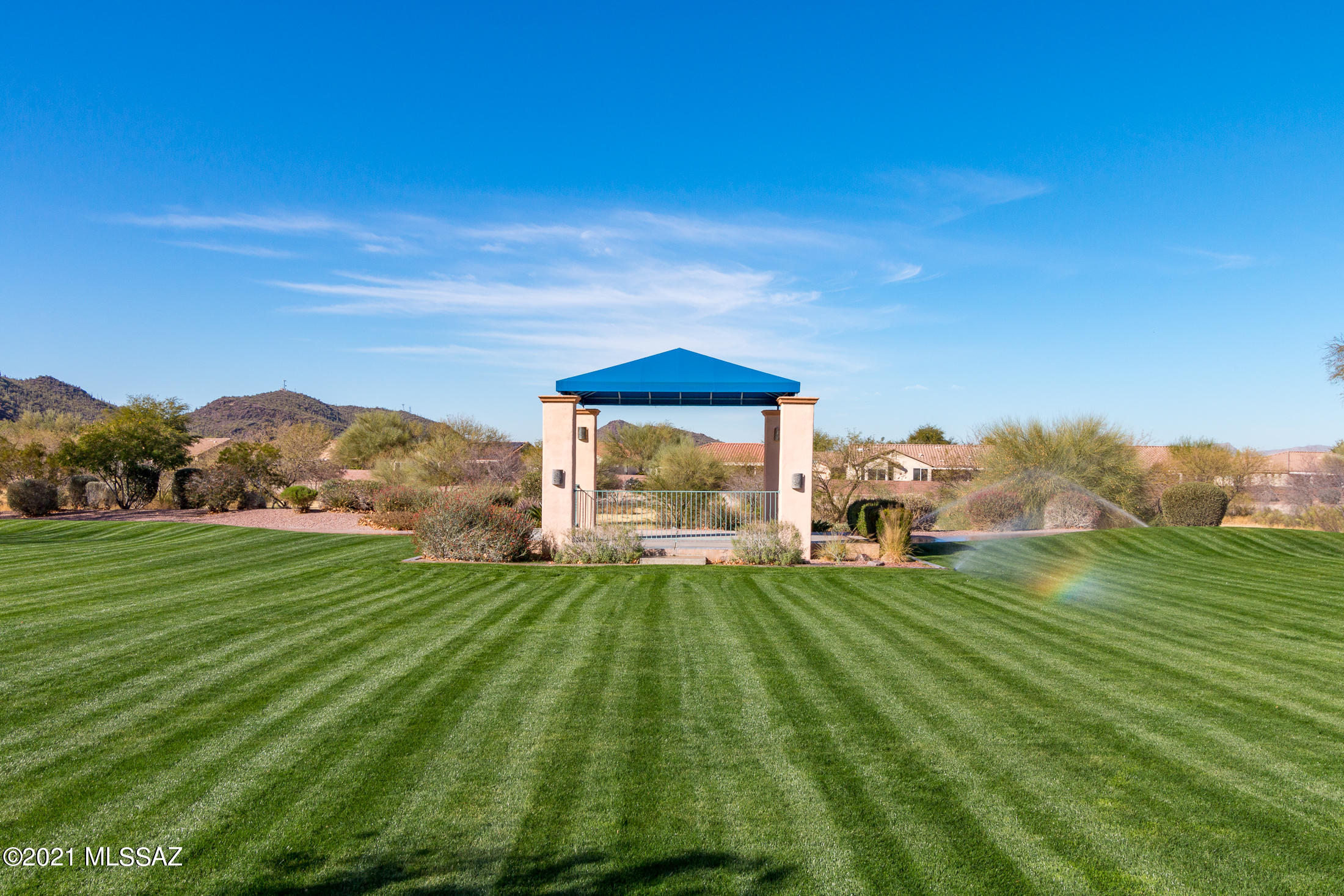 9489 N Twinkling Shadows Way Way