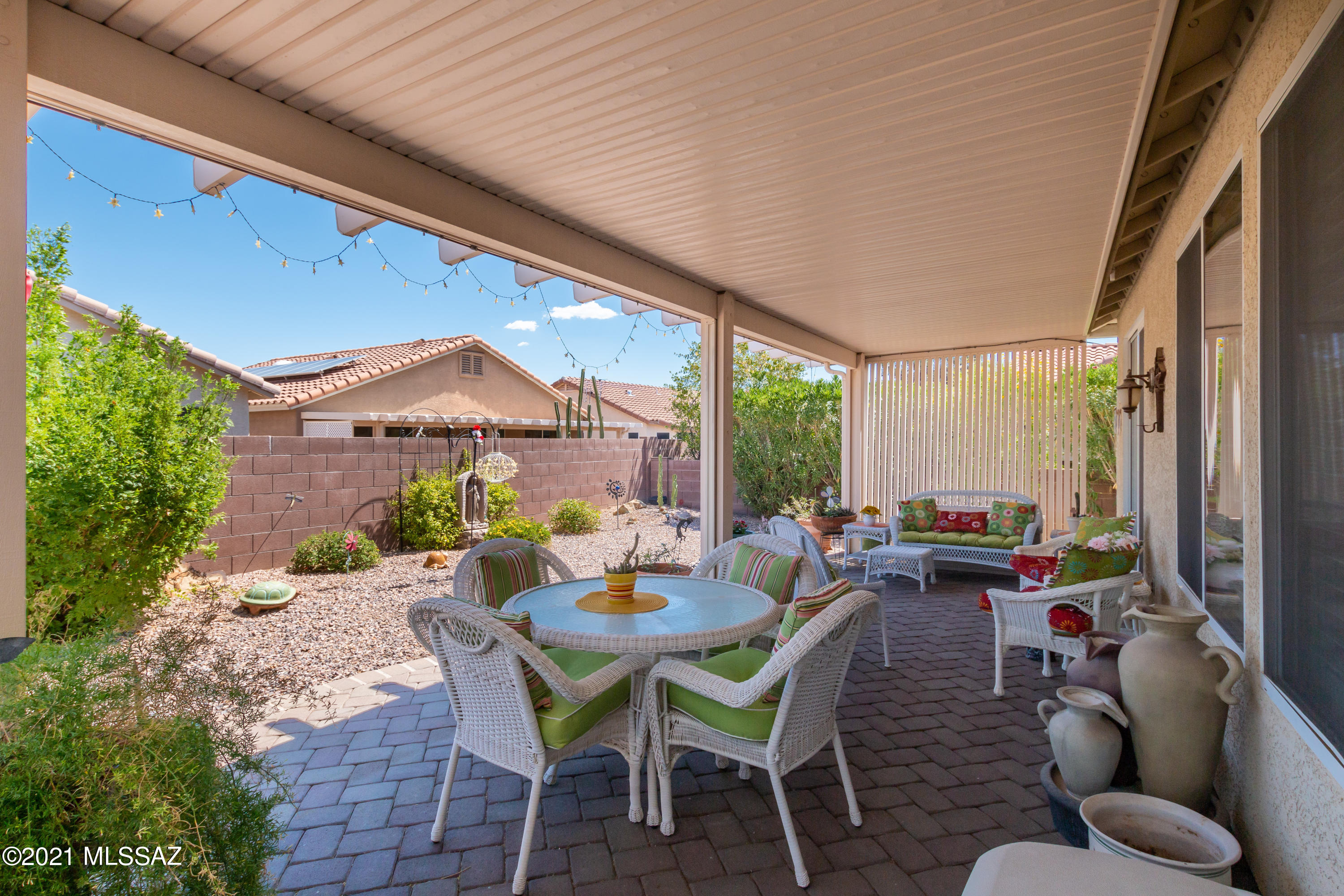 9489 N Twinkling Shadows Way Way