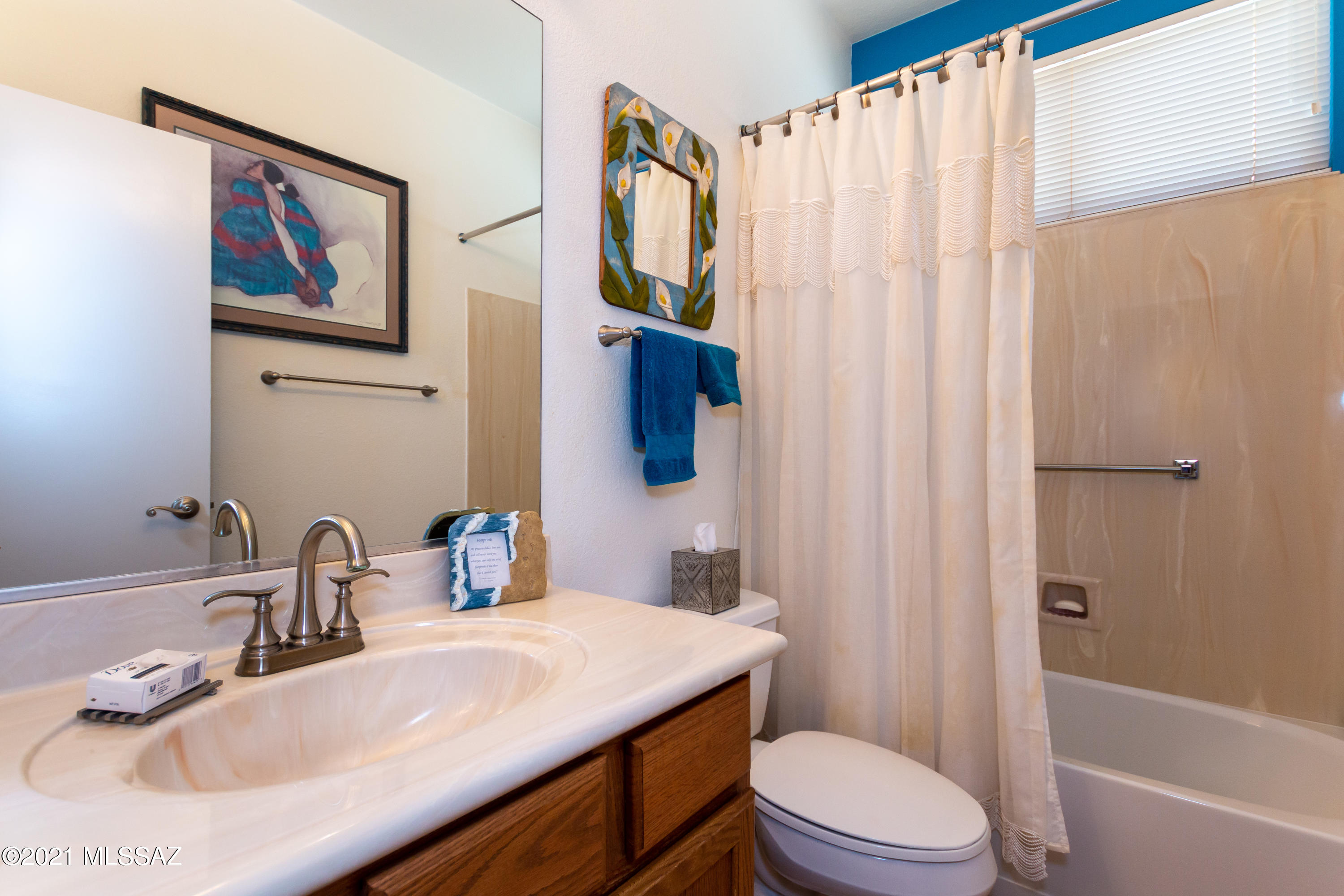 9489 N Twinkling Shadows Way Way