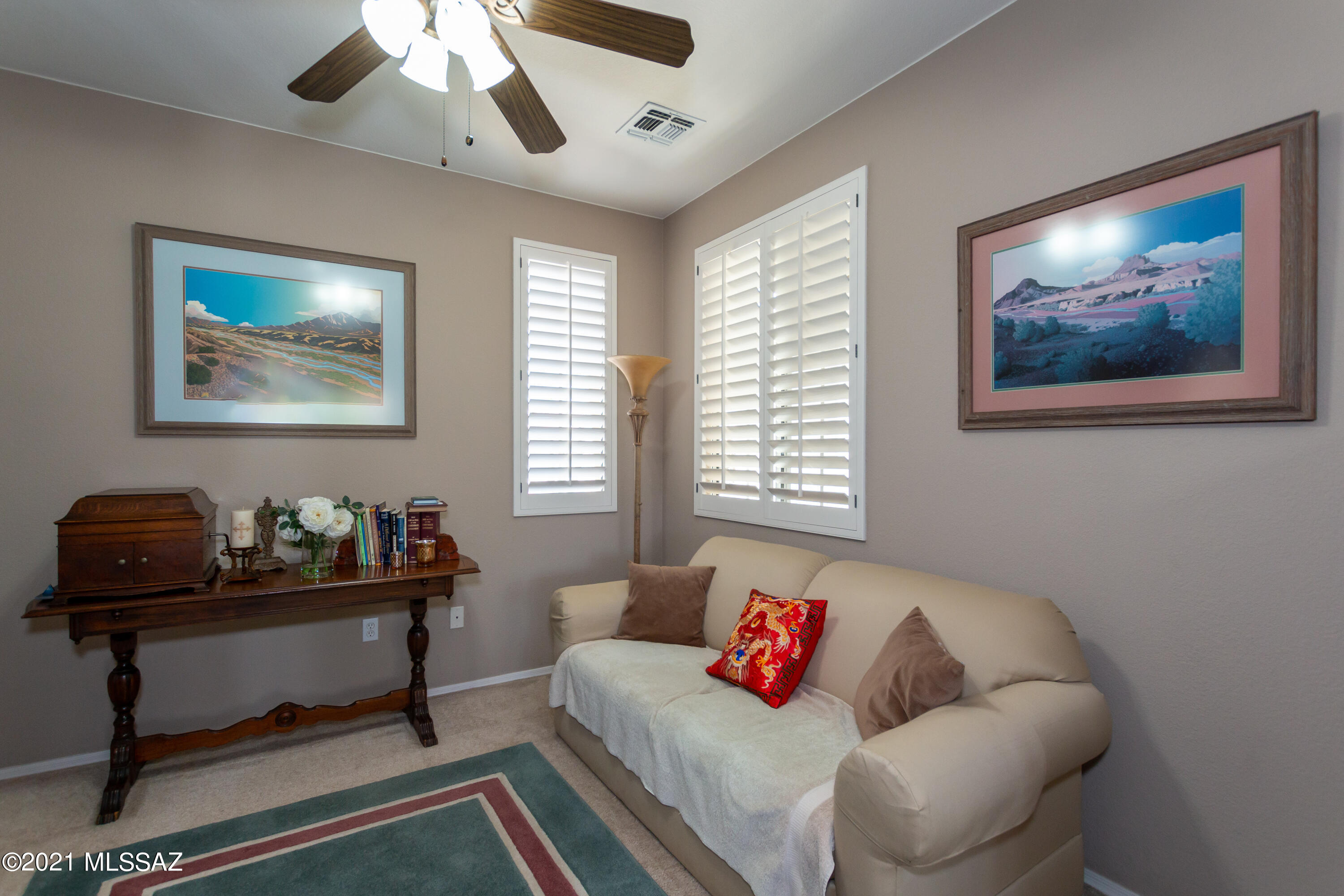 9489 N Twinkling Shadows Way Way