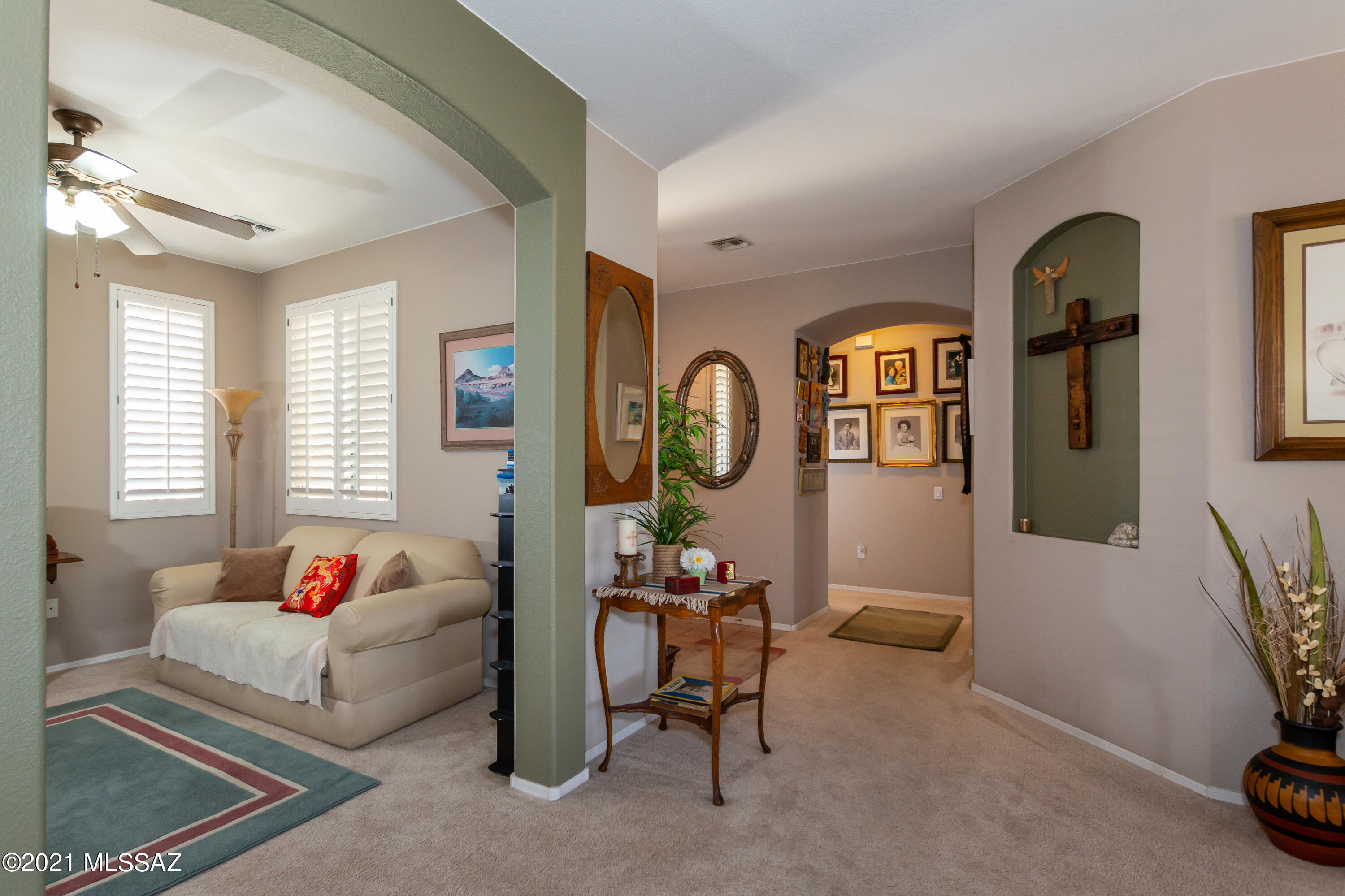 9489 N Twinkling Shadows Way Way