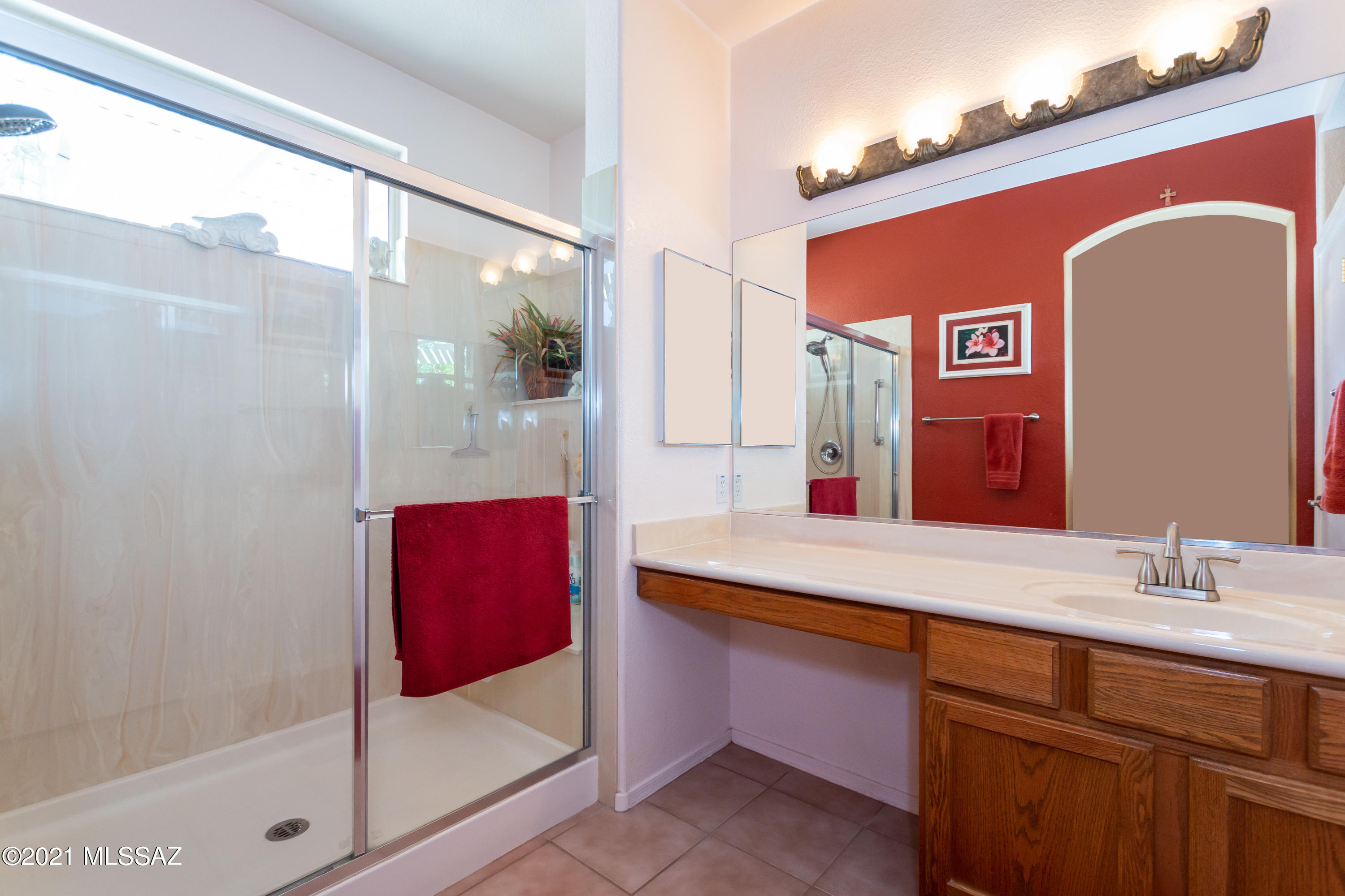 9489 N Twinkling Shadows Way Way