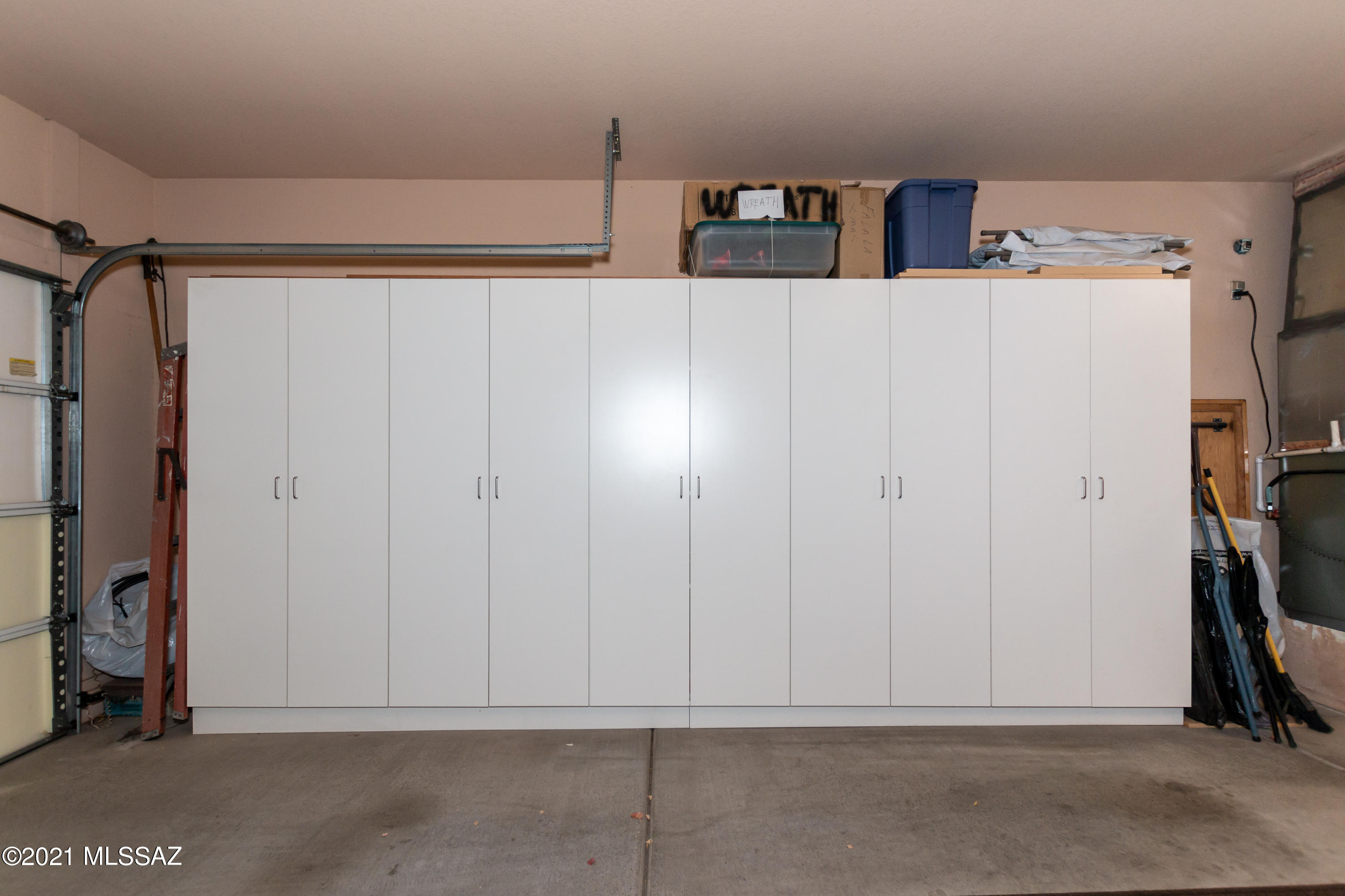 9489 N Twinkling Shadows Way Way