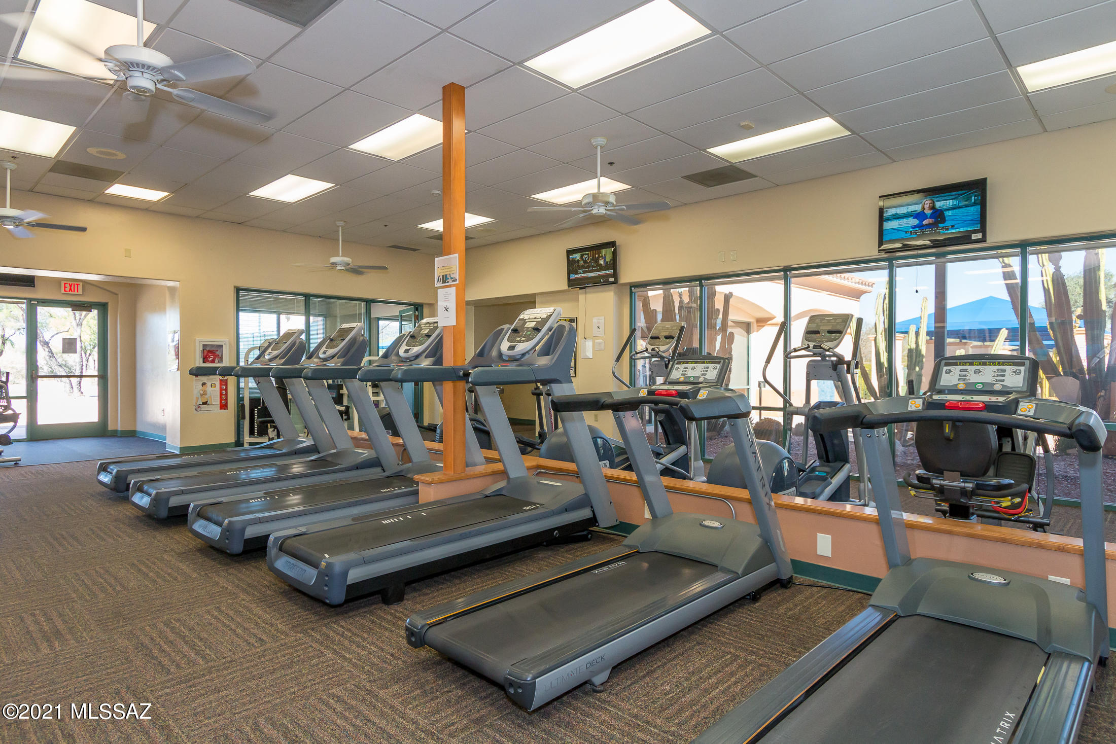 9489 N Twinkling Shadows Way Way