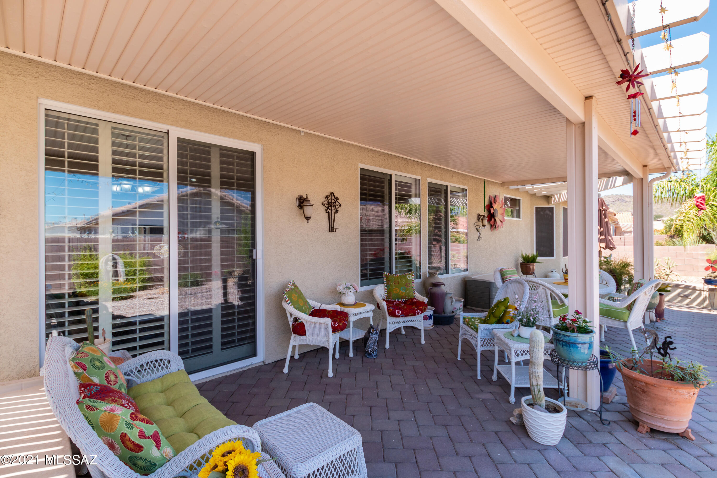 9489 N Twinkling Shadows Way Way