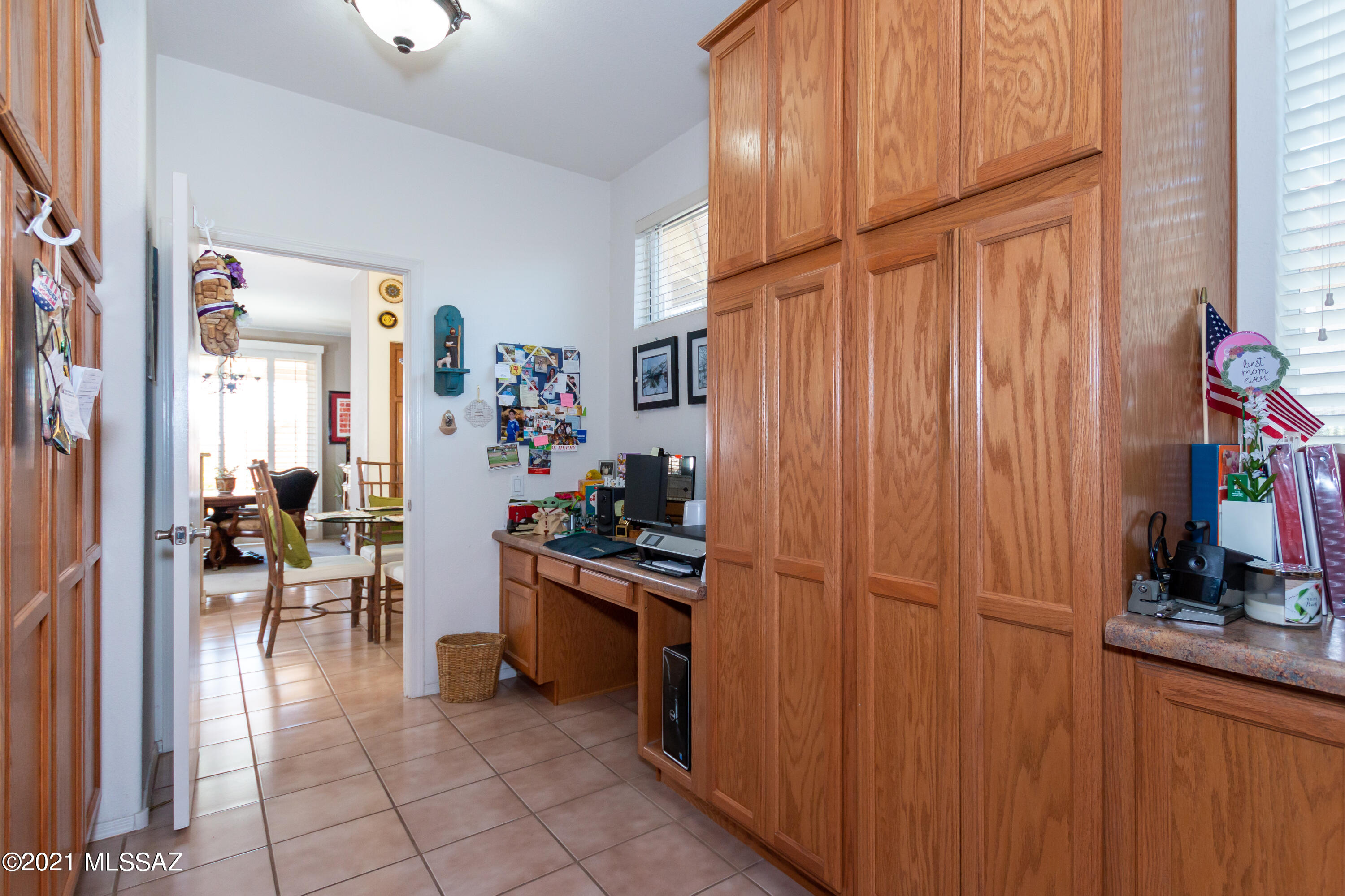 9489 N Twinkling Shadows Way Way