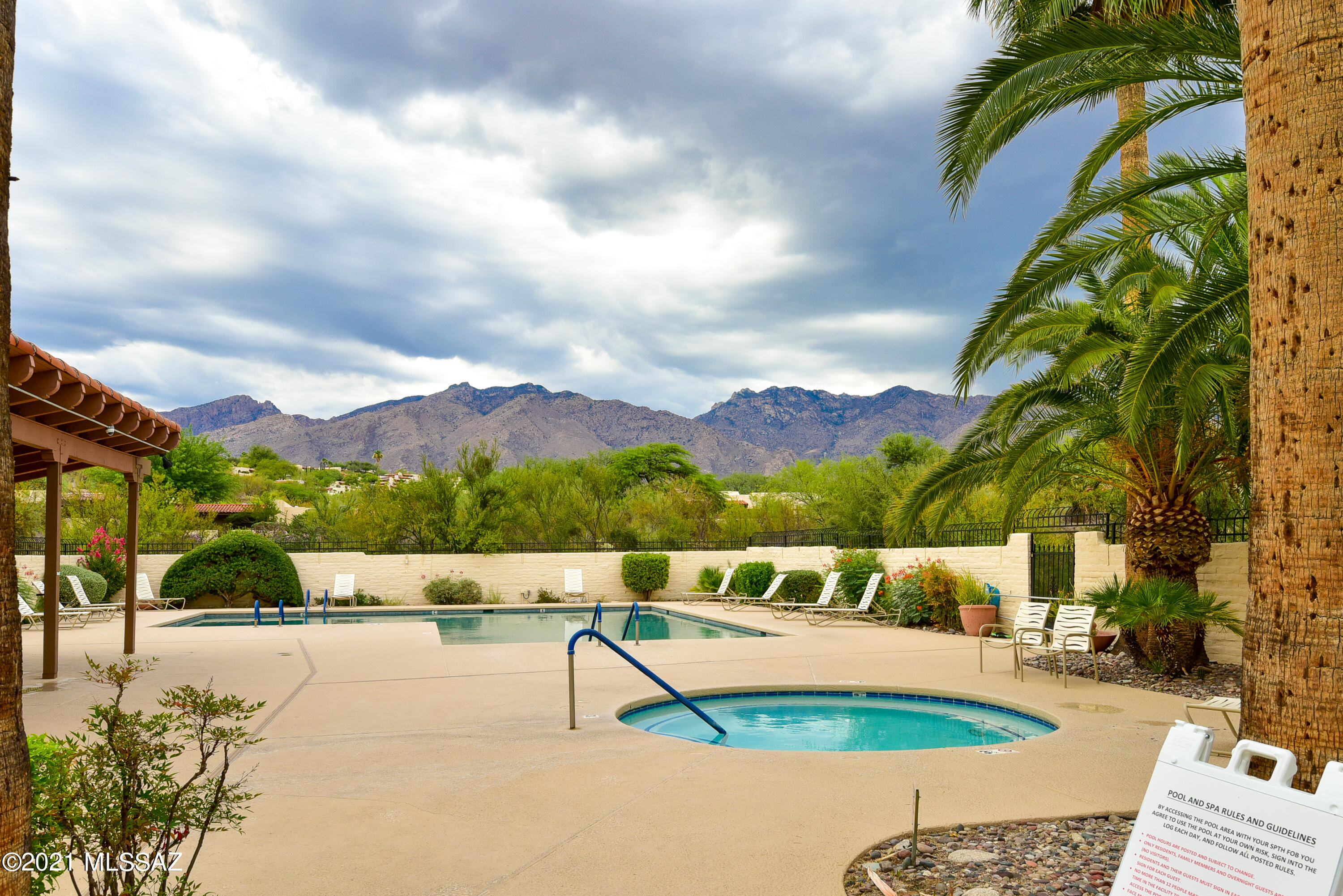 5012 N Placita Del Lazo