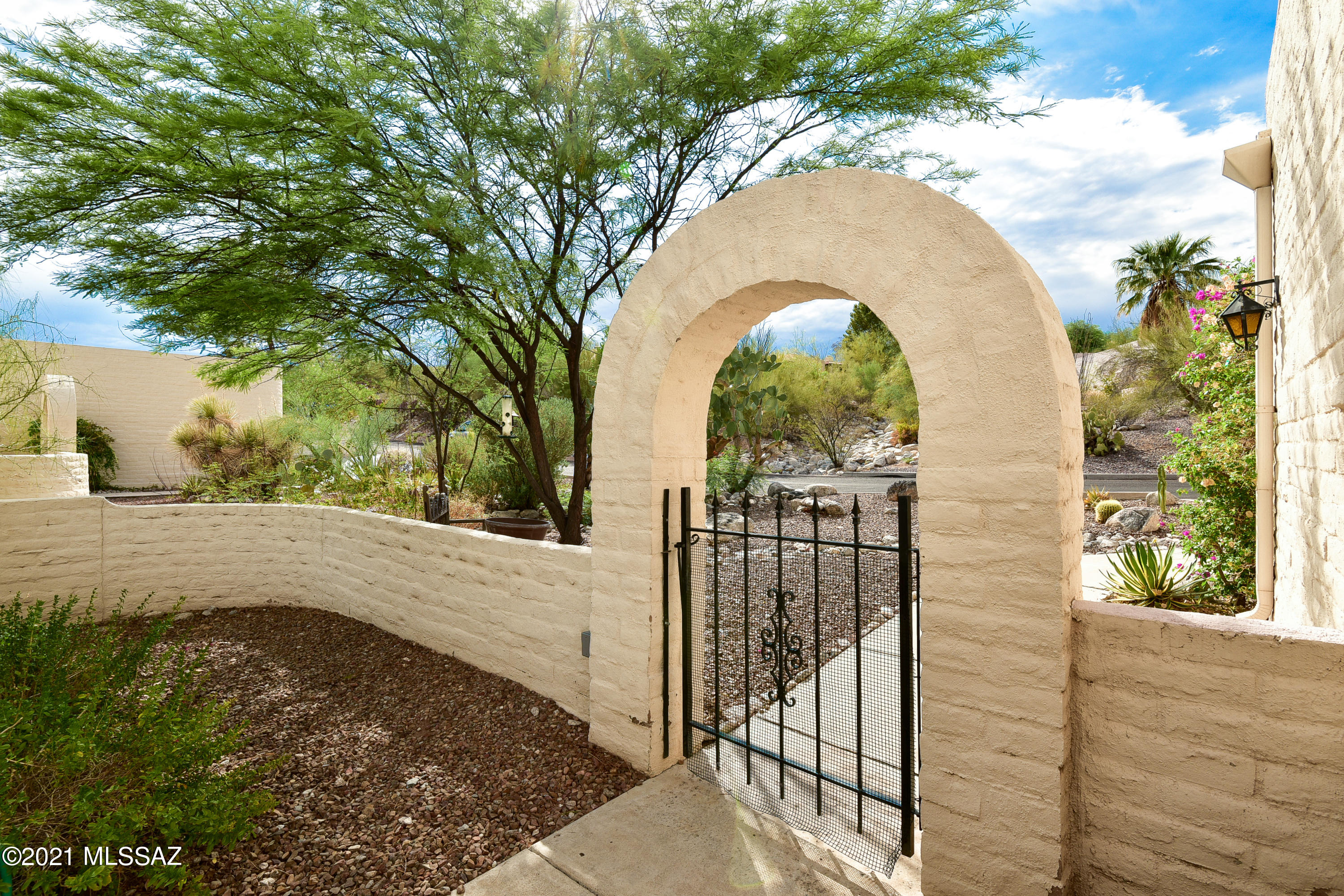 5012 N Placita Del Lazo