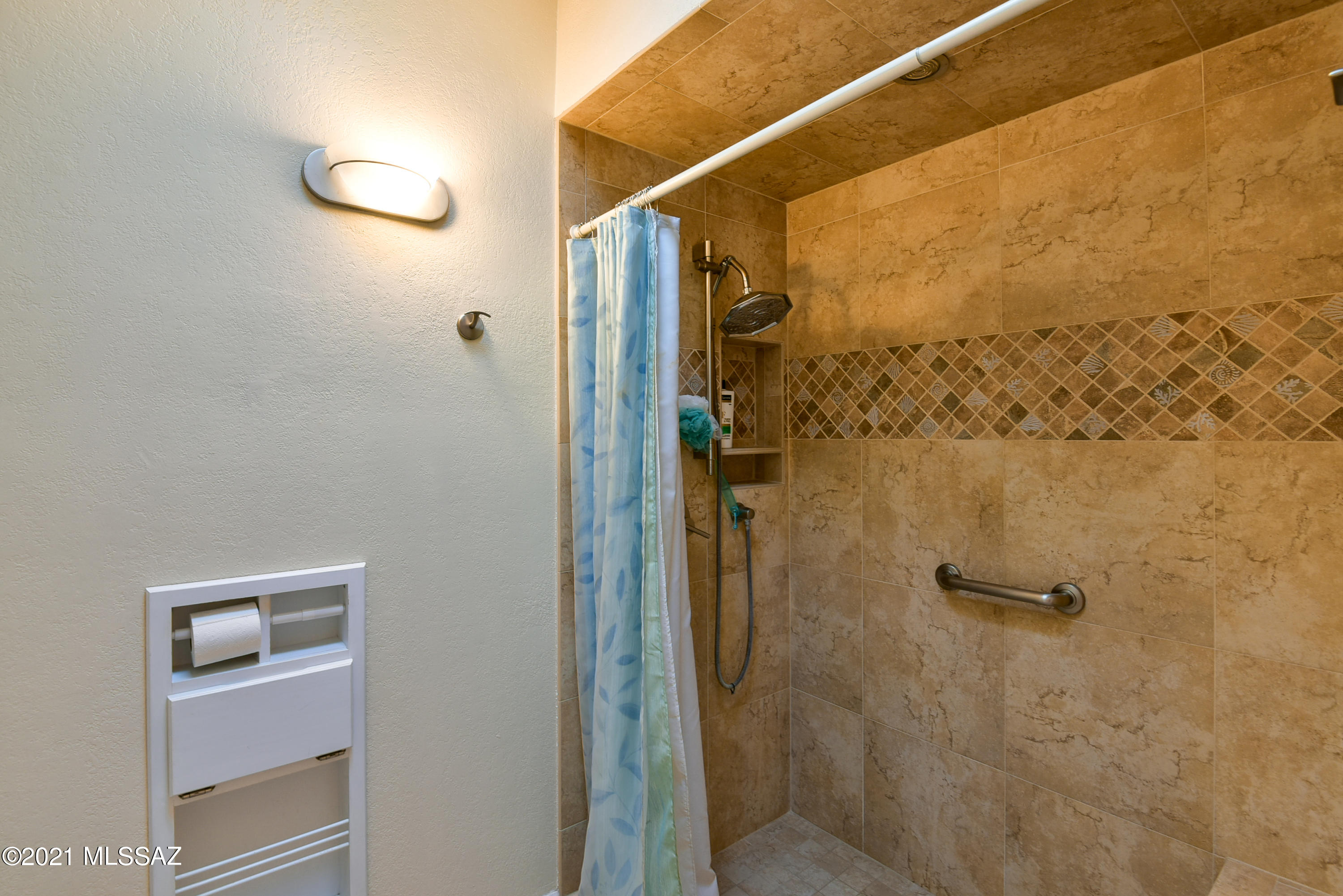 5012 N Placita Del Lazo