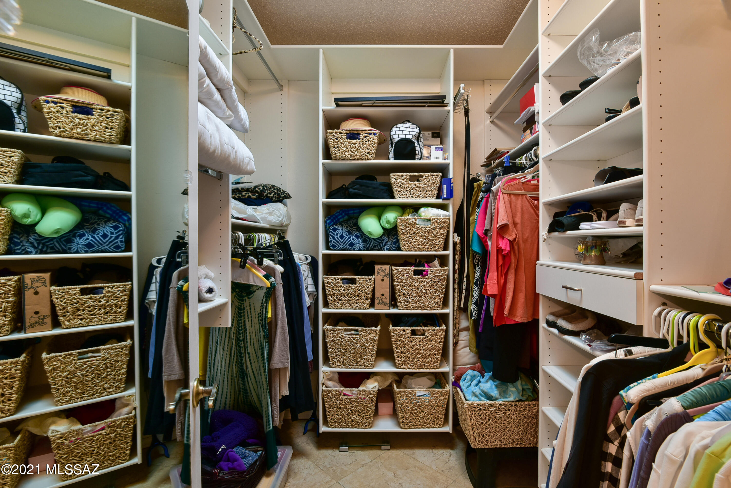 5012 N Placita Del Lazo