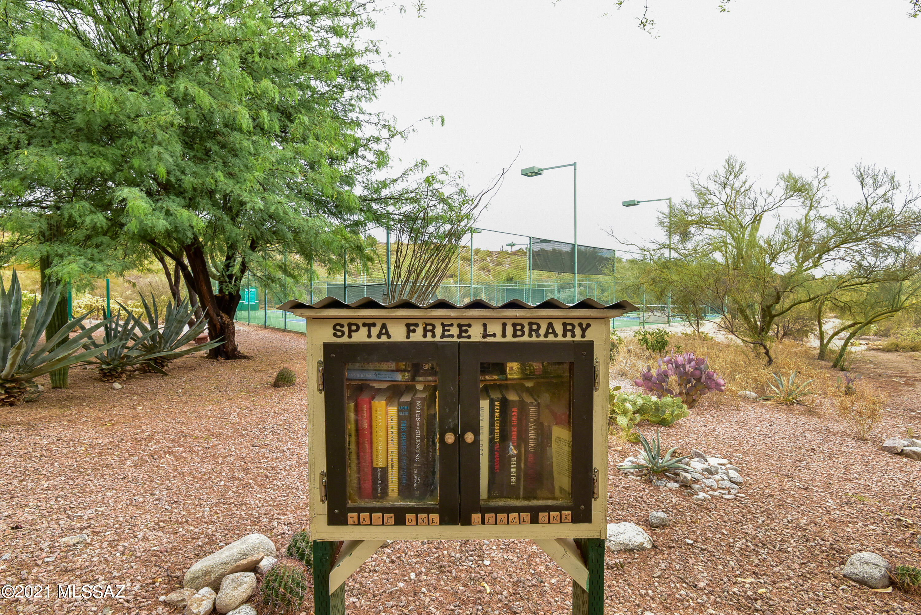 5012 N Placita Del Lazo