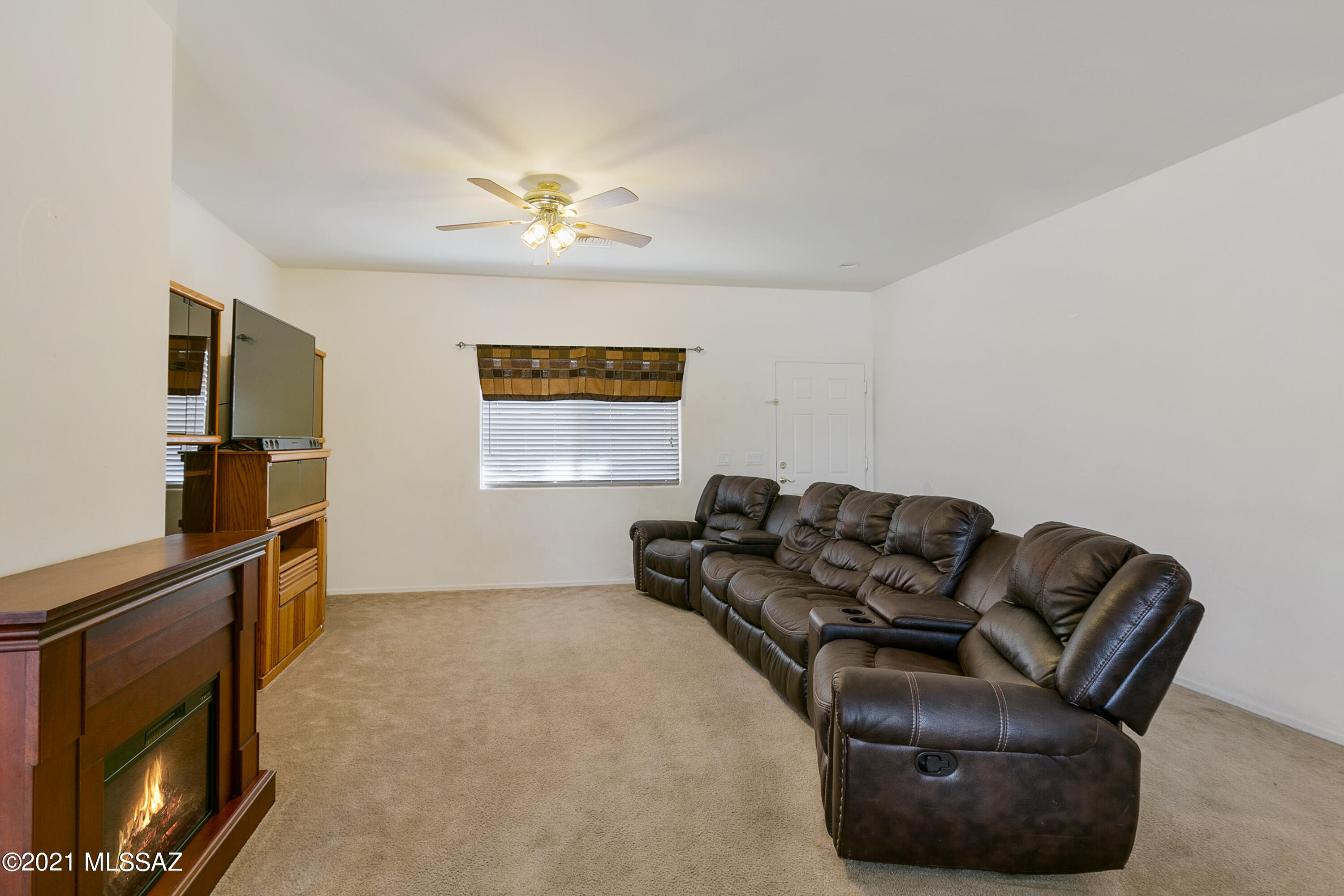 6683 S Placita Segovia