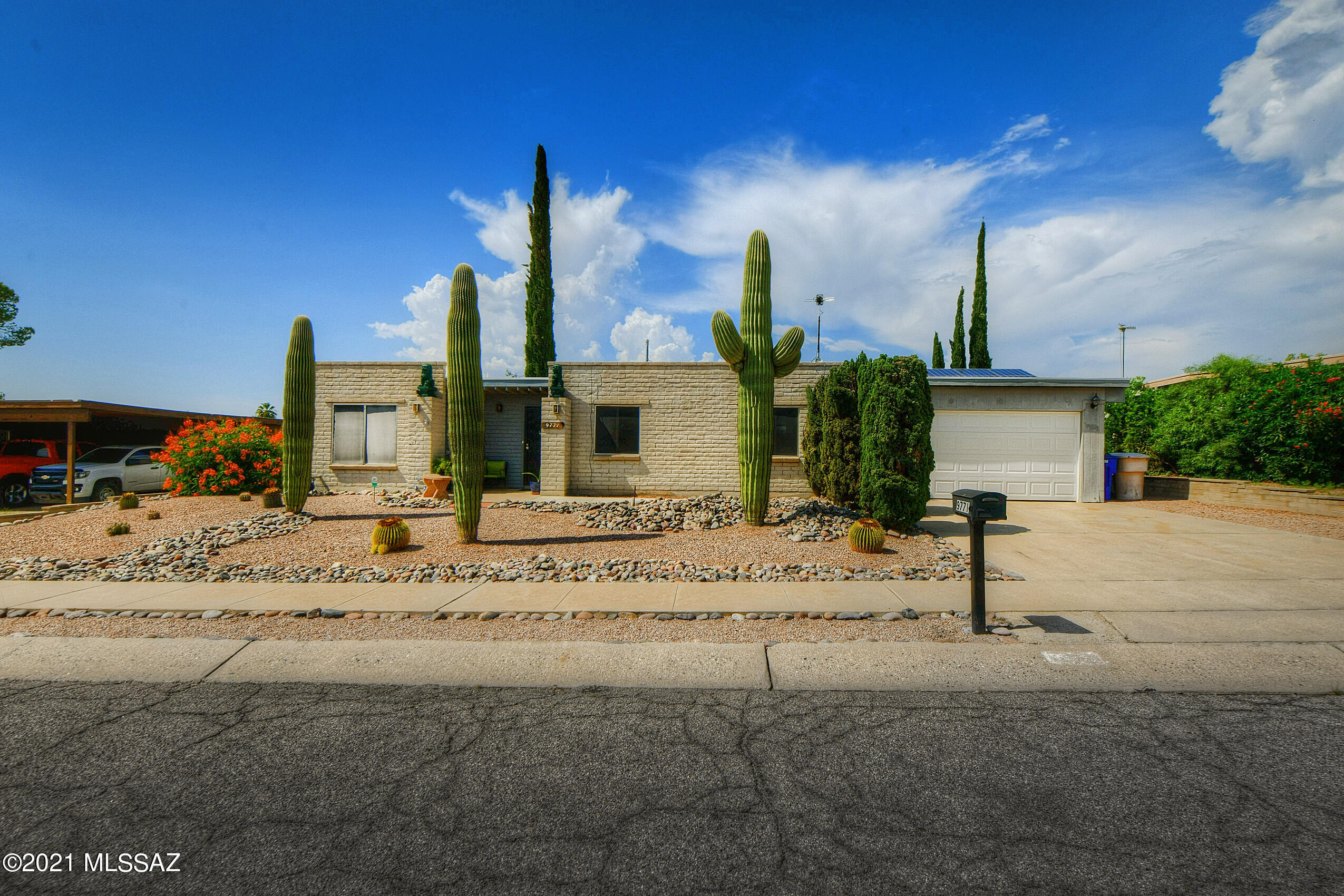 9771 E Sellarole Road