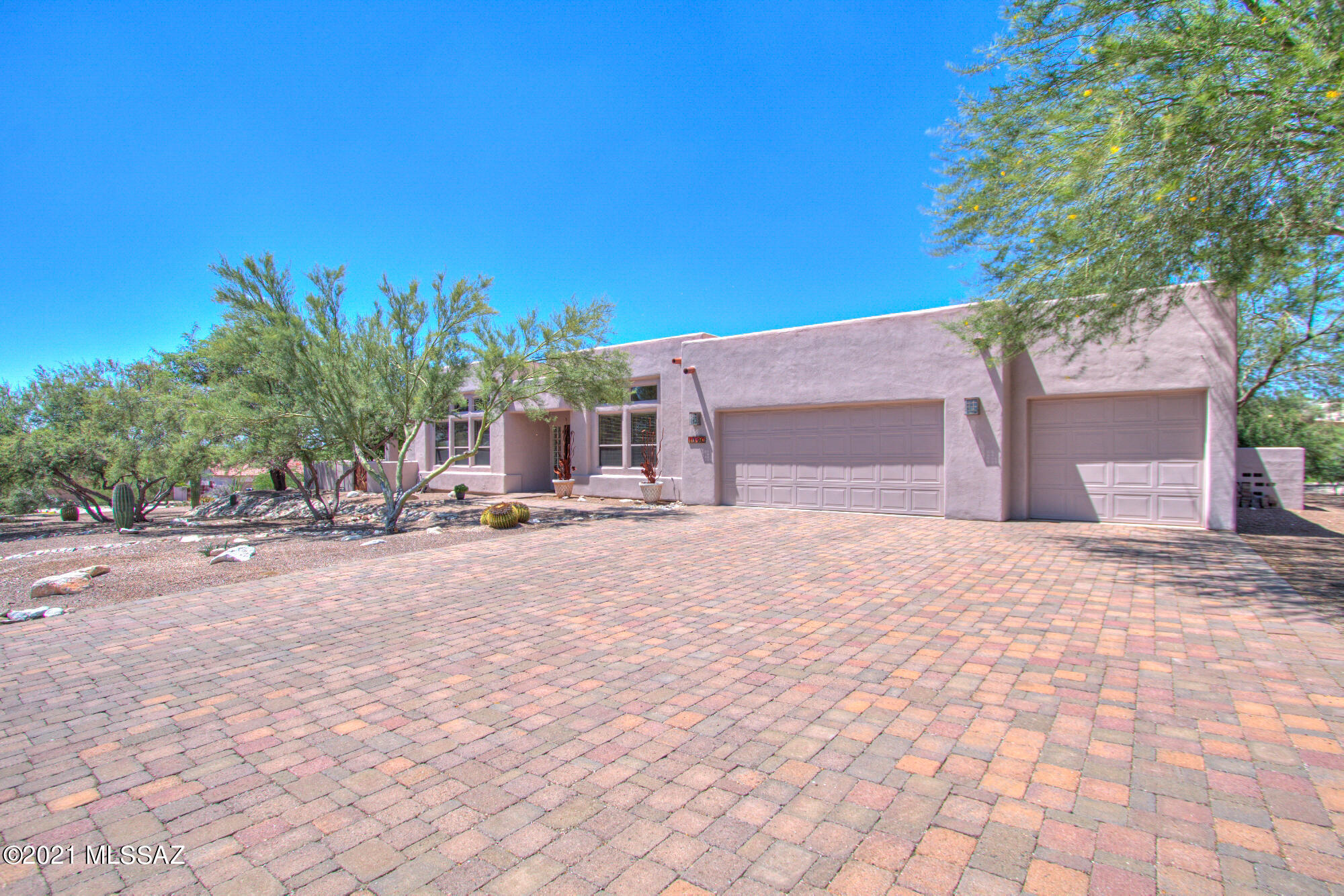 10803 E Placita Marimba