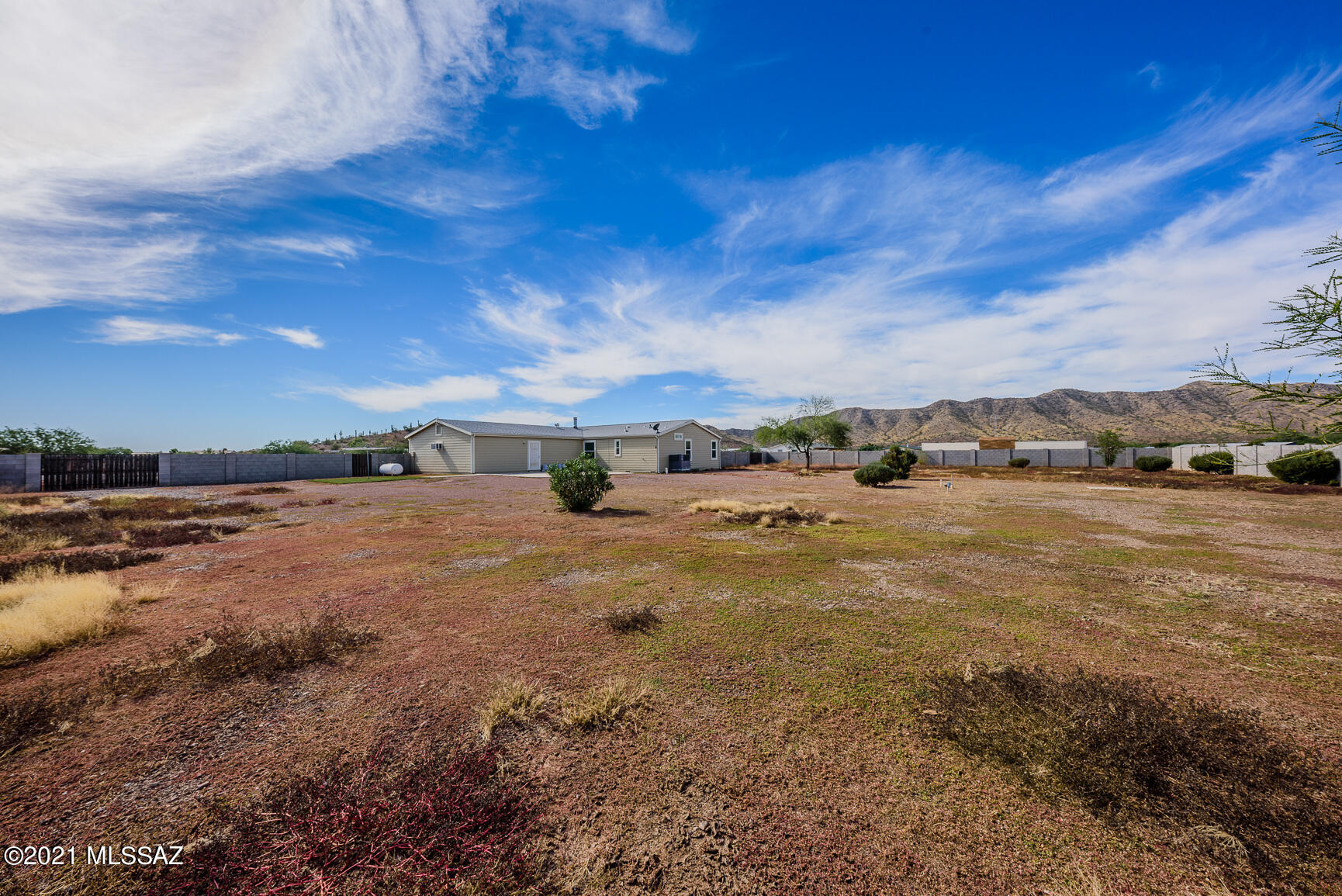 10726 W Paradise Lane