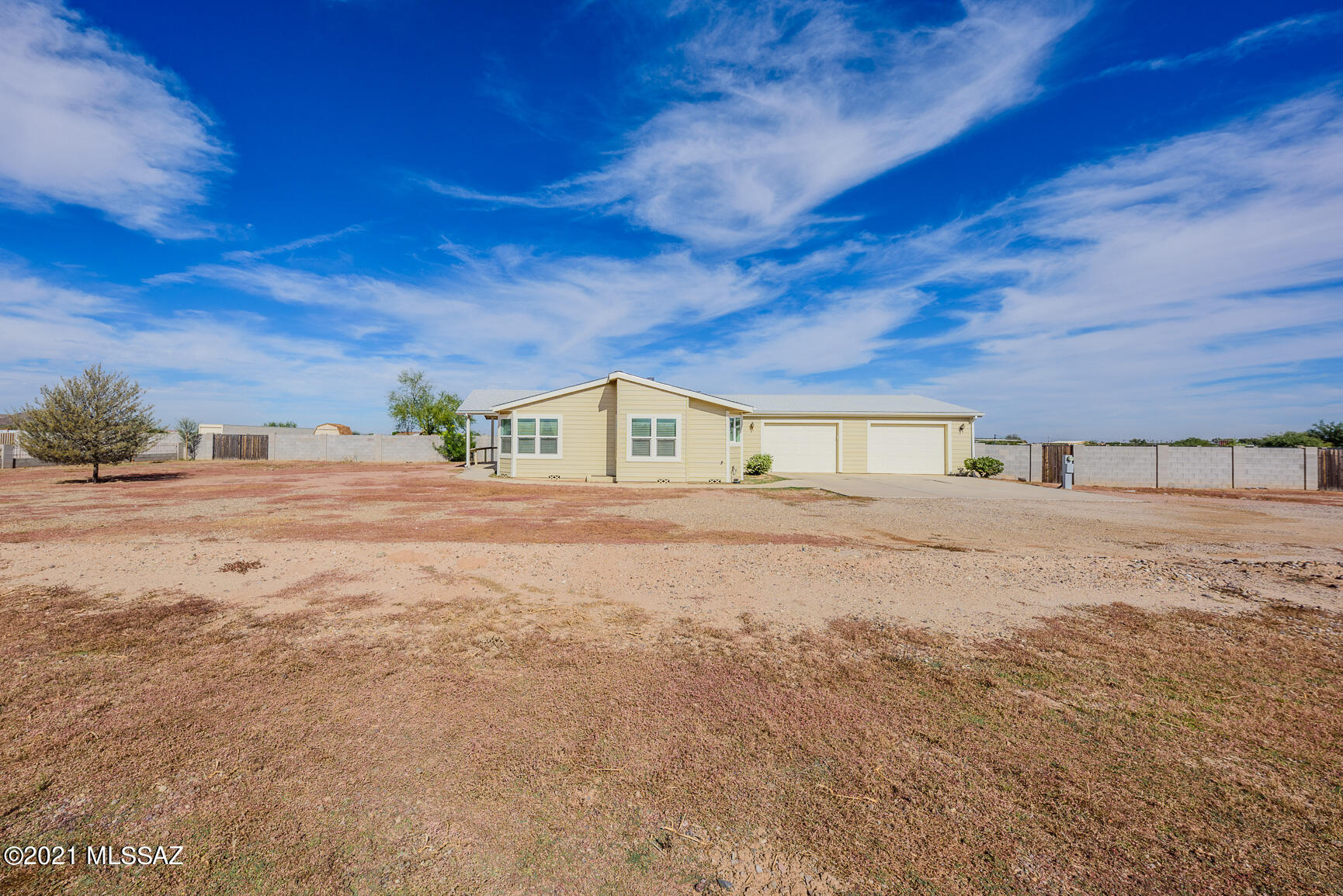 10726 W Paradise Lane