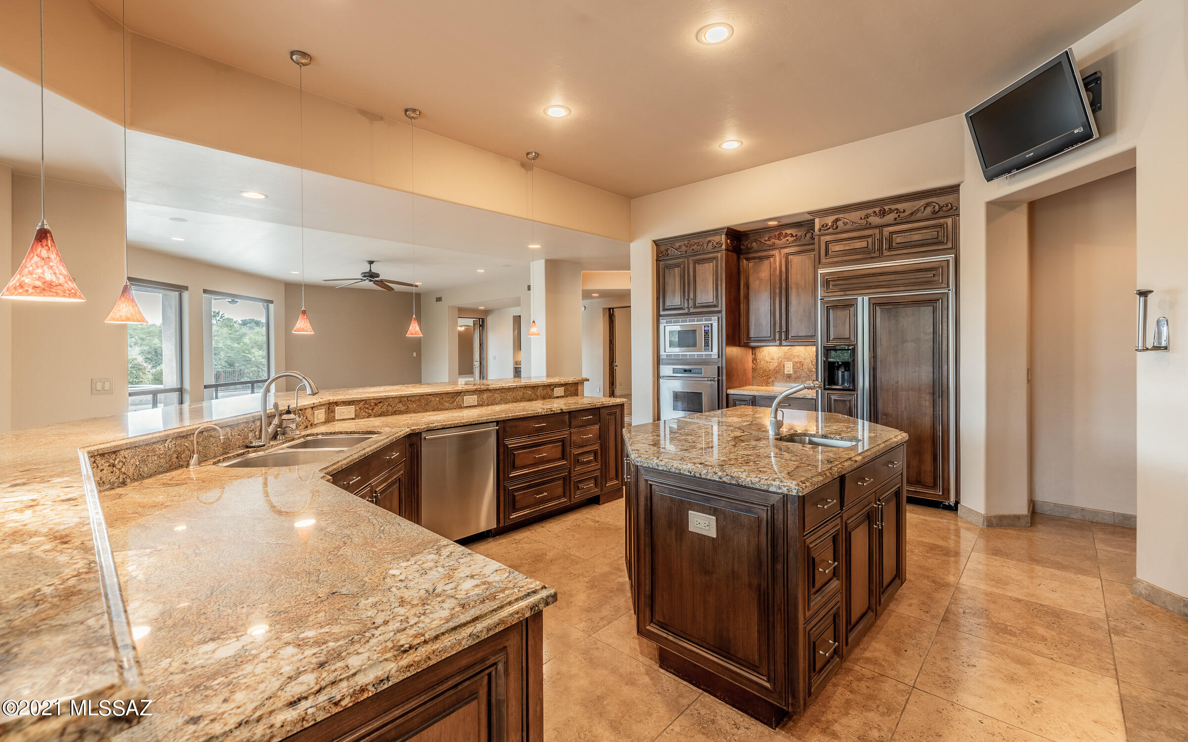 5070 N Hacienda Del Sol Road