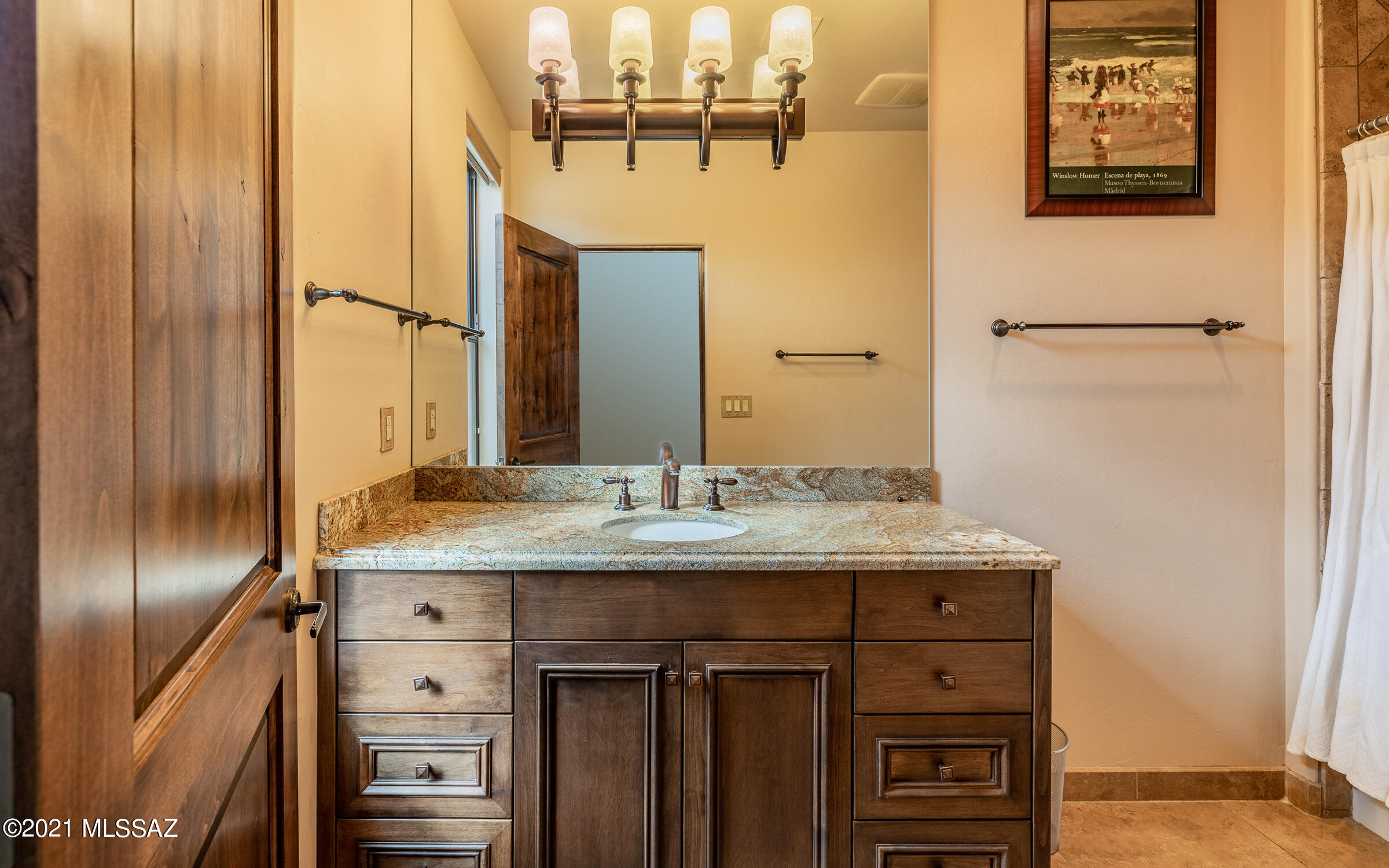 5070 N Hacienda Del Sol Road