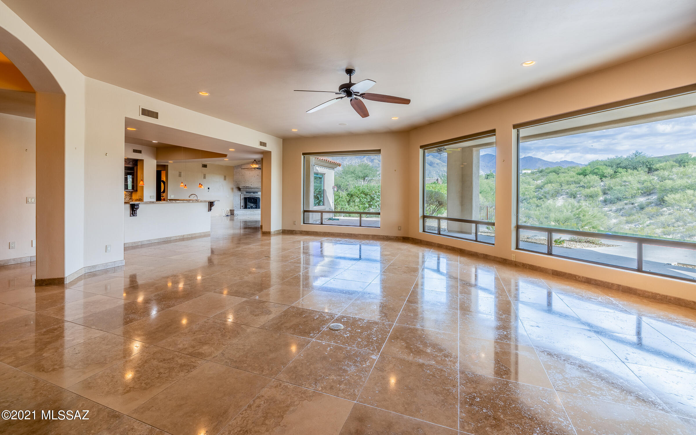 5070 N Hacienda Del Sol Road