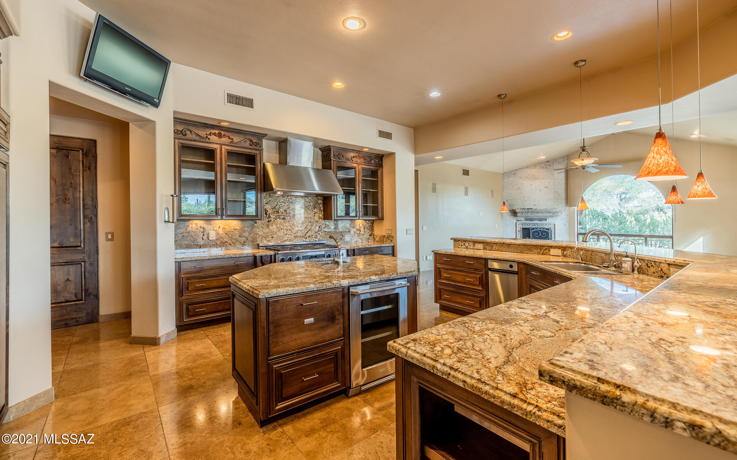 5070 N Hacienda Del Sol Road