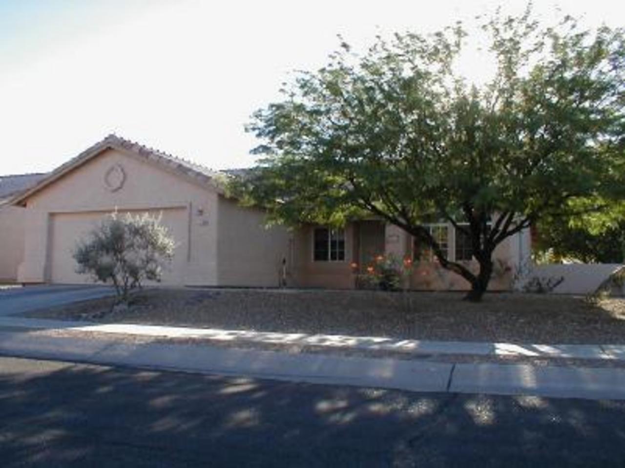 9041 N Yellow Moon Drive