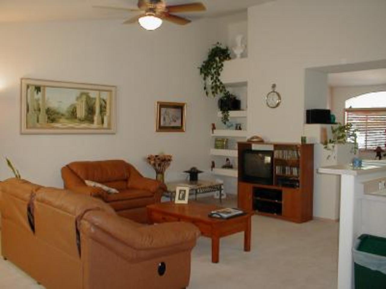 9041 N Yellow Moon Drive