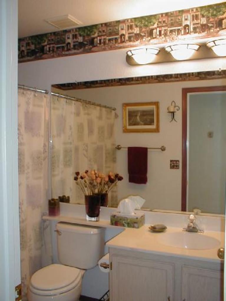 9041 N Yellow Moon Drive