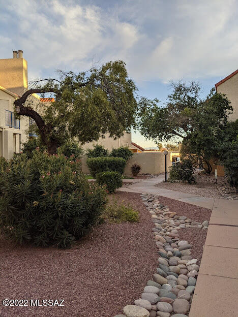 1200 River Road Unit: I-107