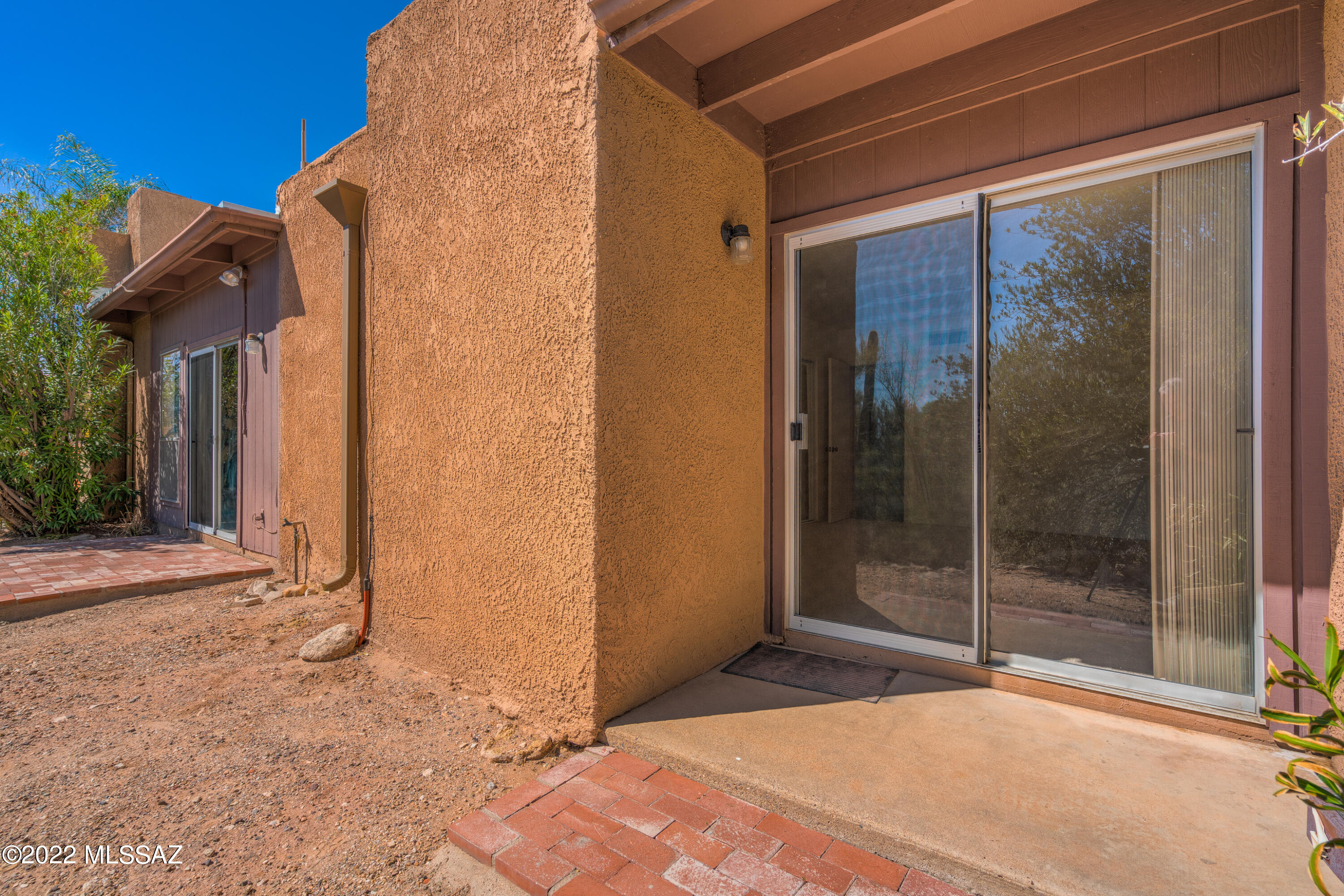 6483 N Foothills Drive