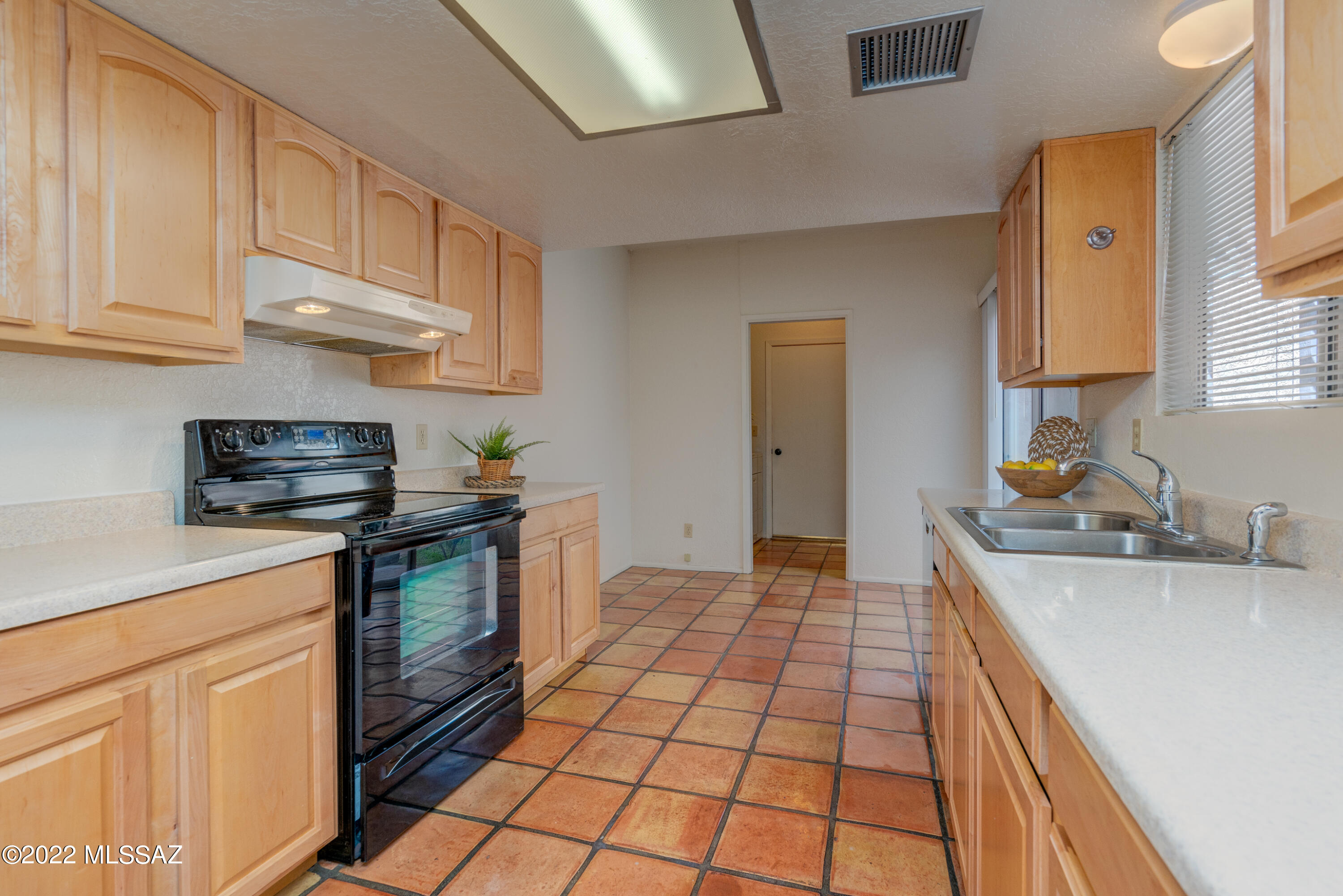 6483 N Foothills Drive